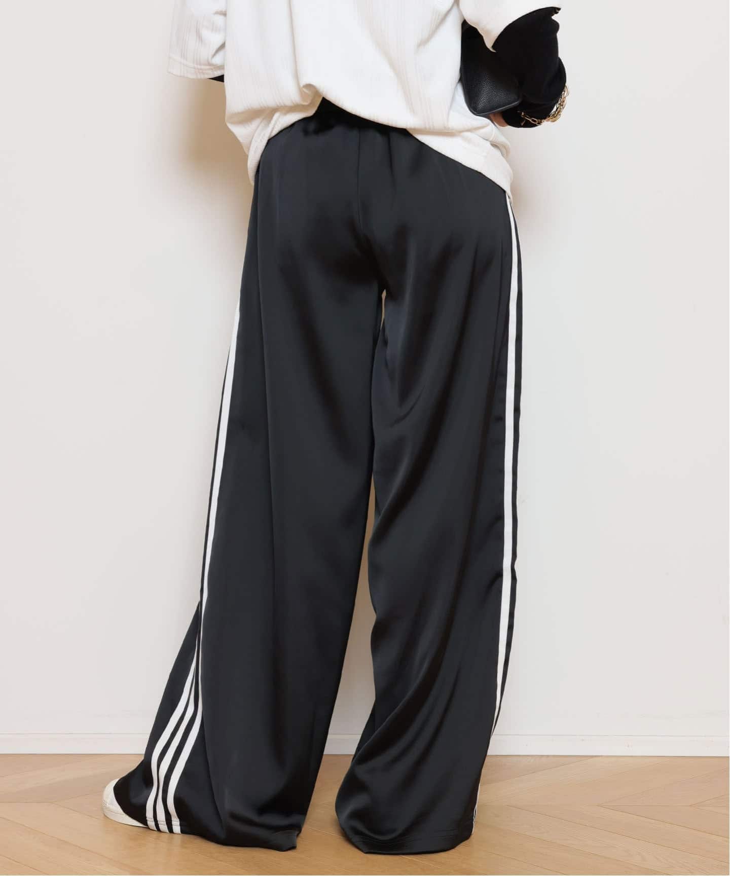 ADIDAS/アディダス】SATIN WIDE LEG TRACK パンツ（BLACK）（ジャージ