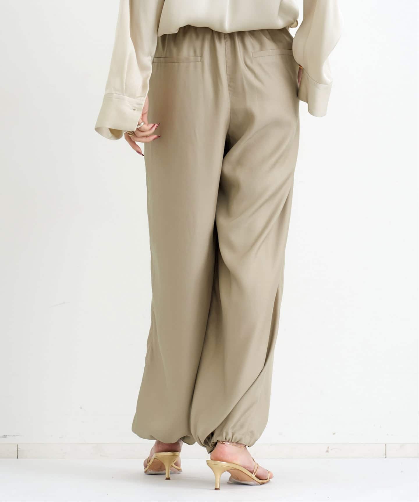 アパルトモン購入　フィリブルサテンパンツ Fibril Satin Pants（その他パンツ）｜L'Appartement（アパルトモン