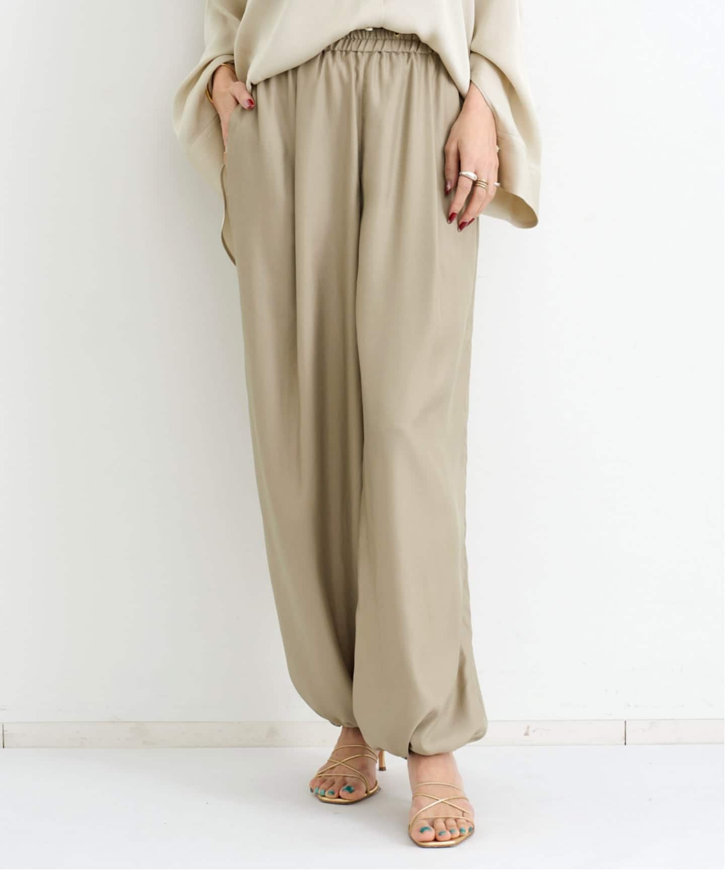 Fibril Satin Pants（その他パンツ）｜L'Appartement（アパルトモン