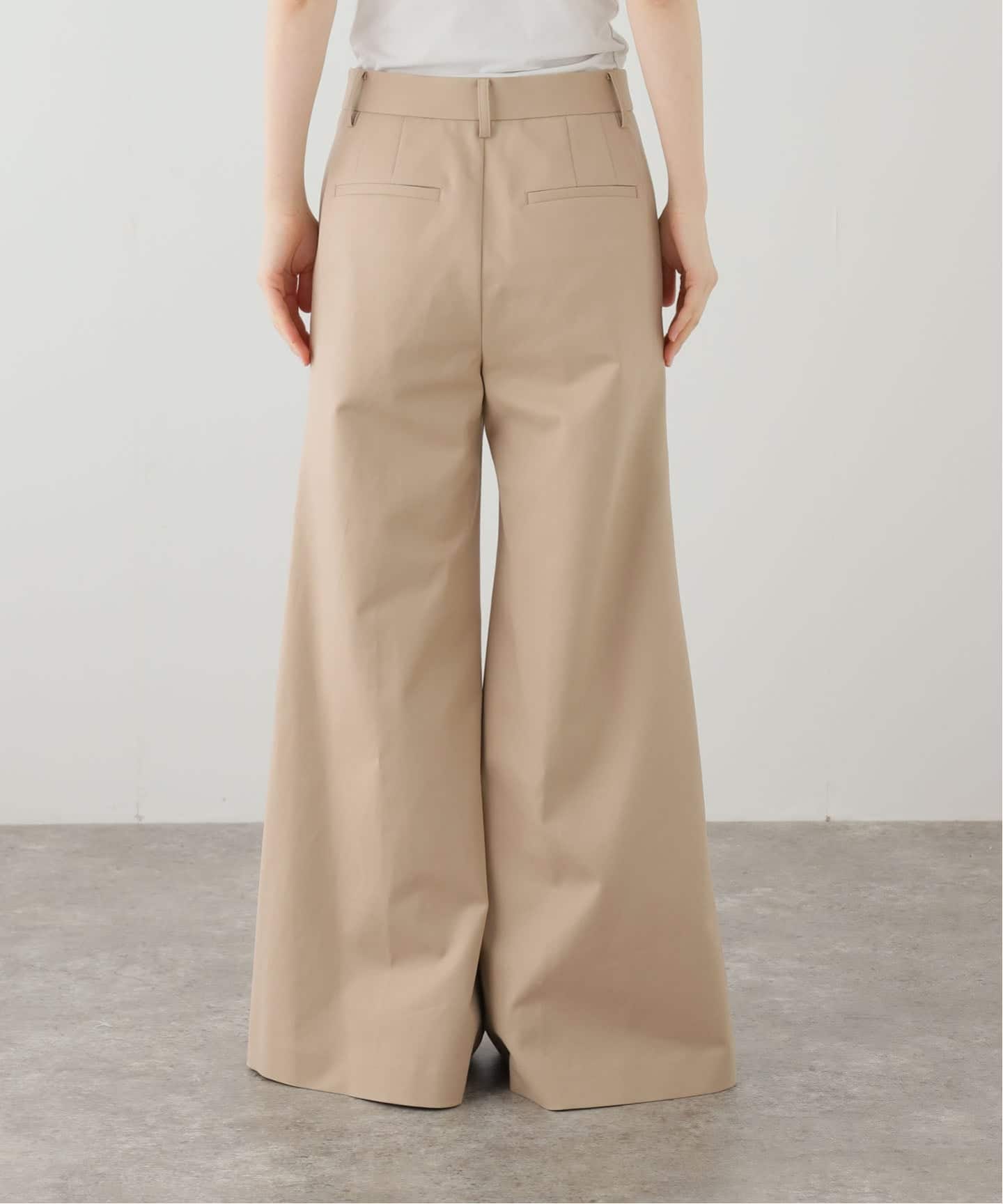 新品タグ付き L'Appartementベージュ ワイドパンツ CHINO WIDE PANTS（その他パンツ）｜L'Appartement（アパルトモン）の