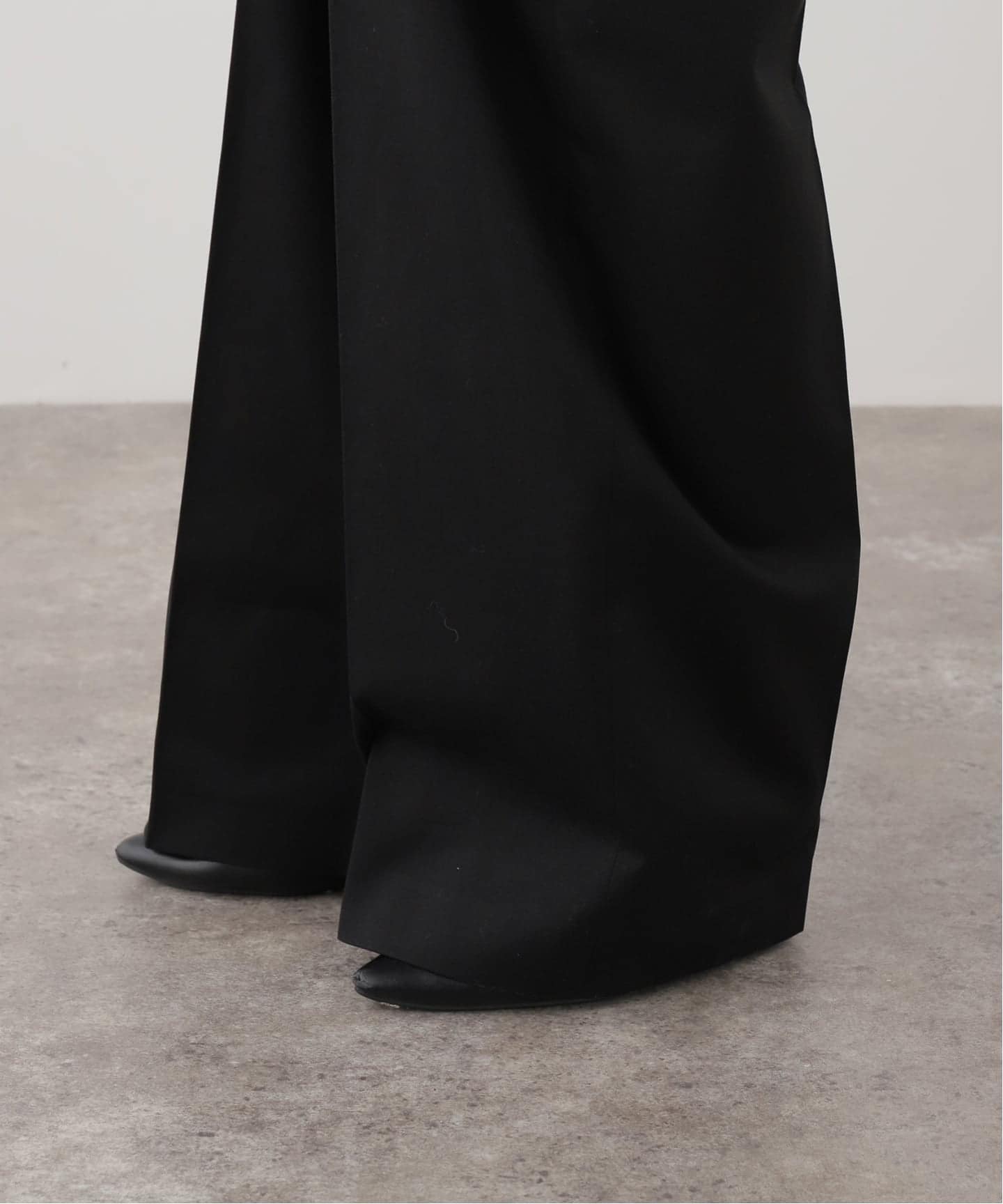 INDRESS/インドレス】 COTTON TWIL WIDE PANTS（スラックス）｜L