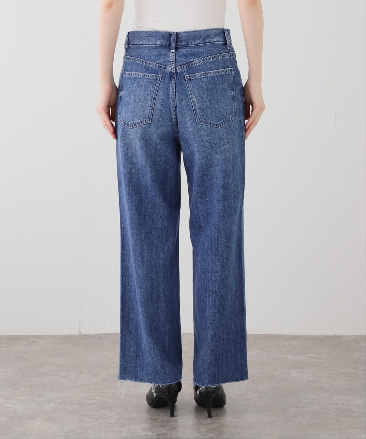 RED CARD/レッド カード】 CROPPED FLARE DENIM（デニムパンツ