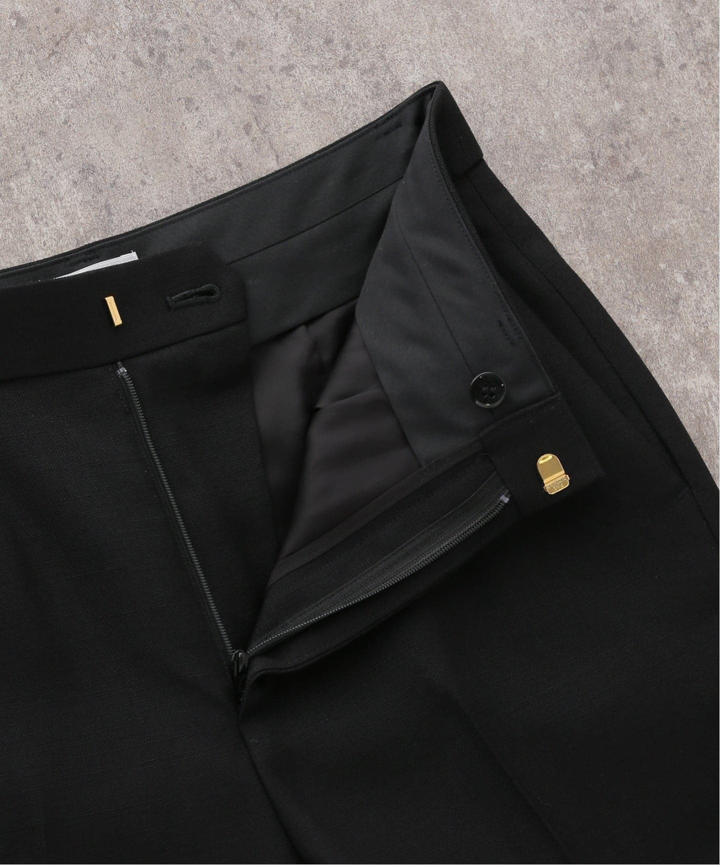 LISIERE VASINO CROPPED PANTS（スラックス）｜L'Appartement