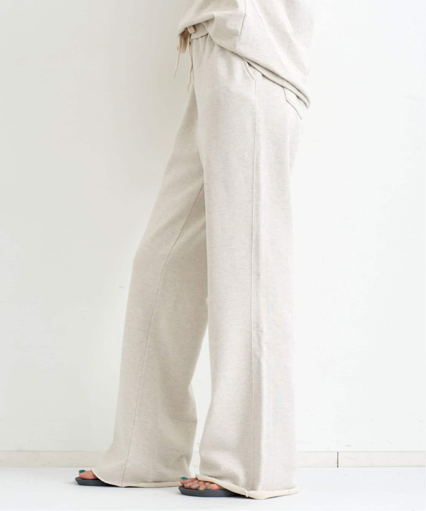 REMI RELIEF/レミ レリーフ】 SWEAT FLARE PANTS（スウェットパンツ