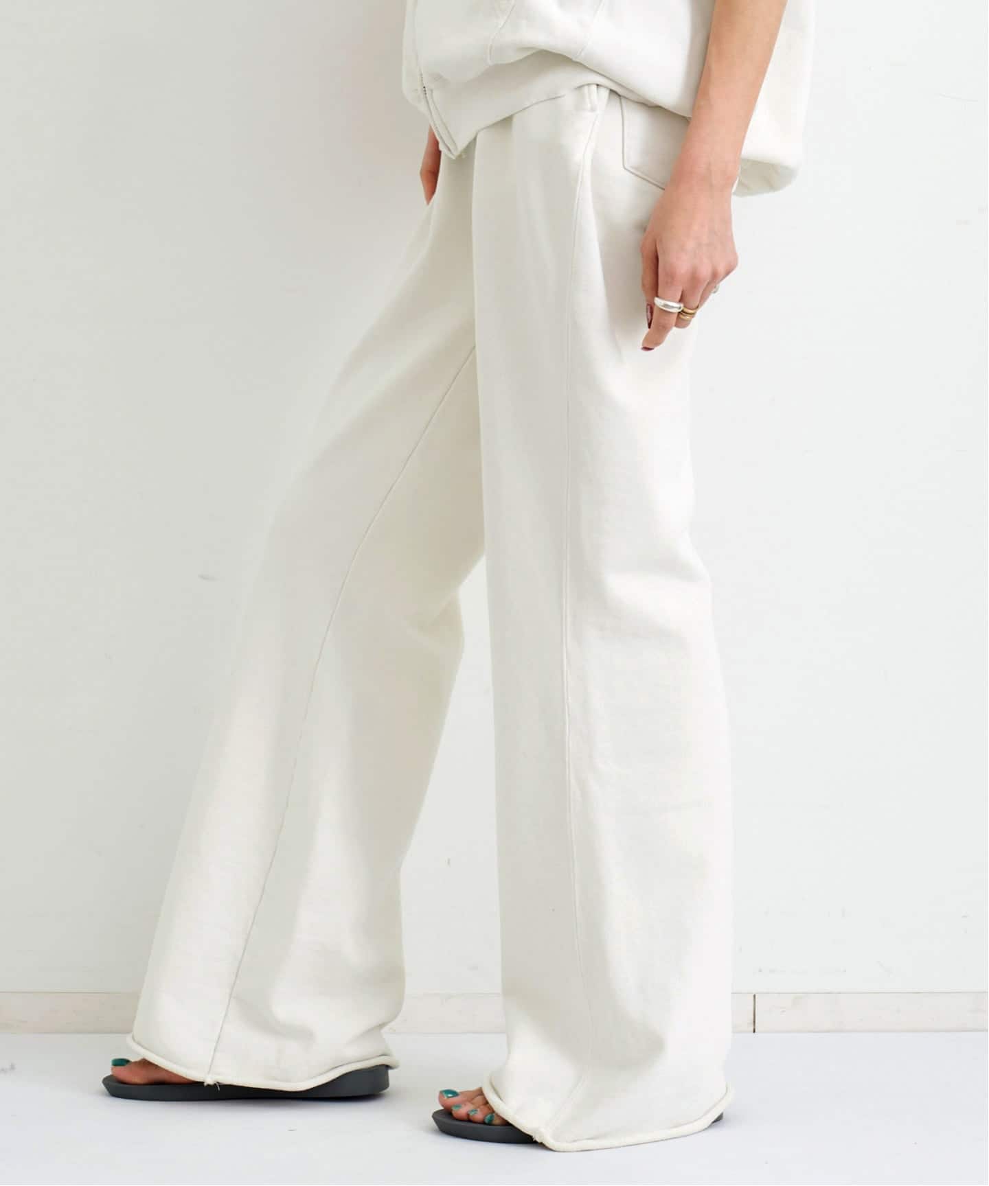 REMI RELIEF/レミ レリーフ】 SWEAT FLARE PANTS（スウェットパンツ