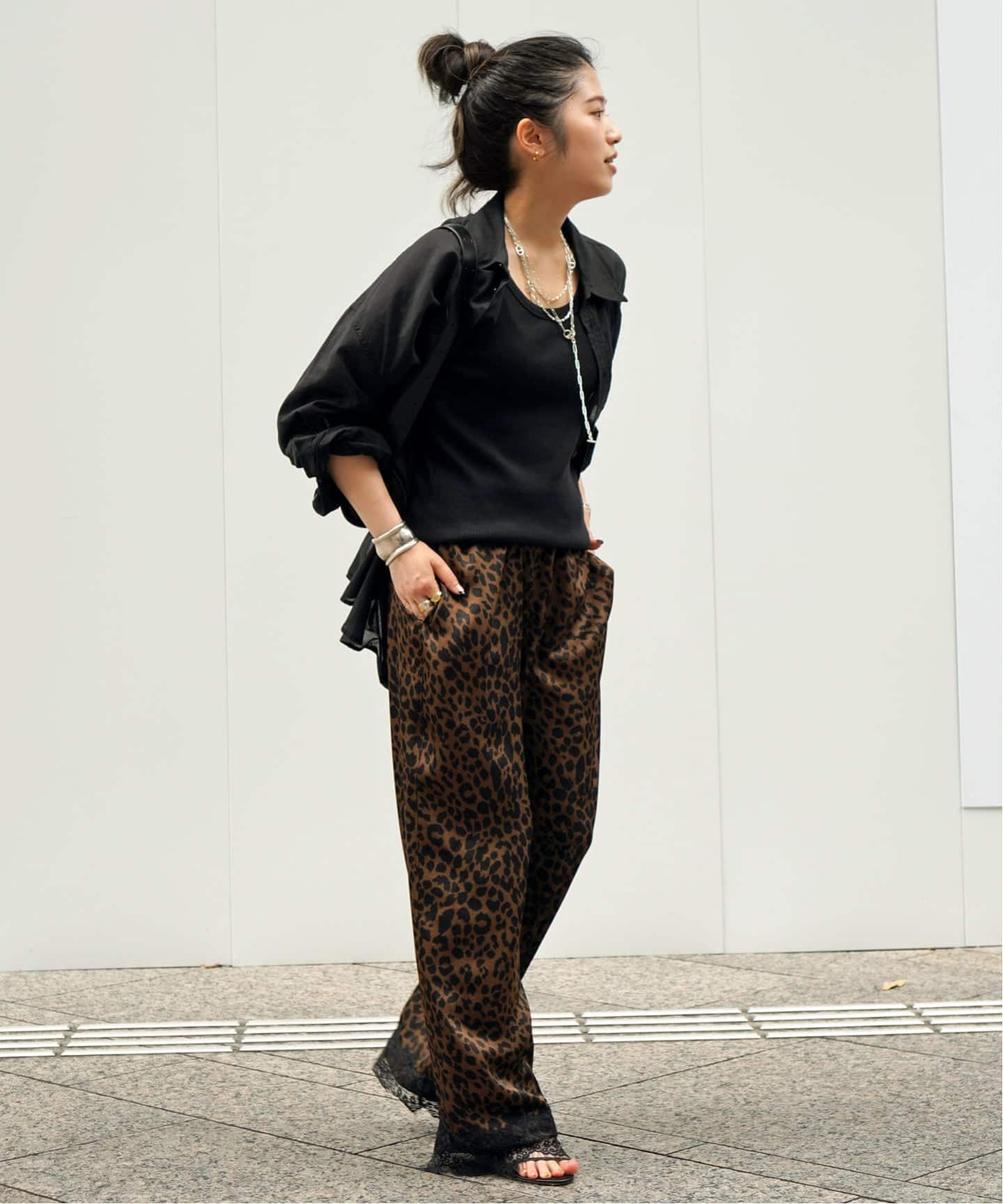 ARCHIVE STANCE/アーカイブスタンス】lace hem leopard pants