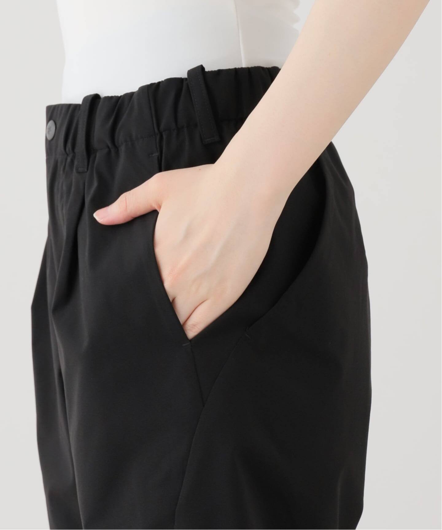 Goldwin/ゴールドウィン】One Tuck Light Stretch Shorts（ショート