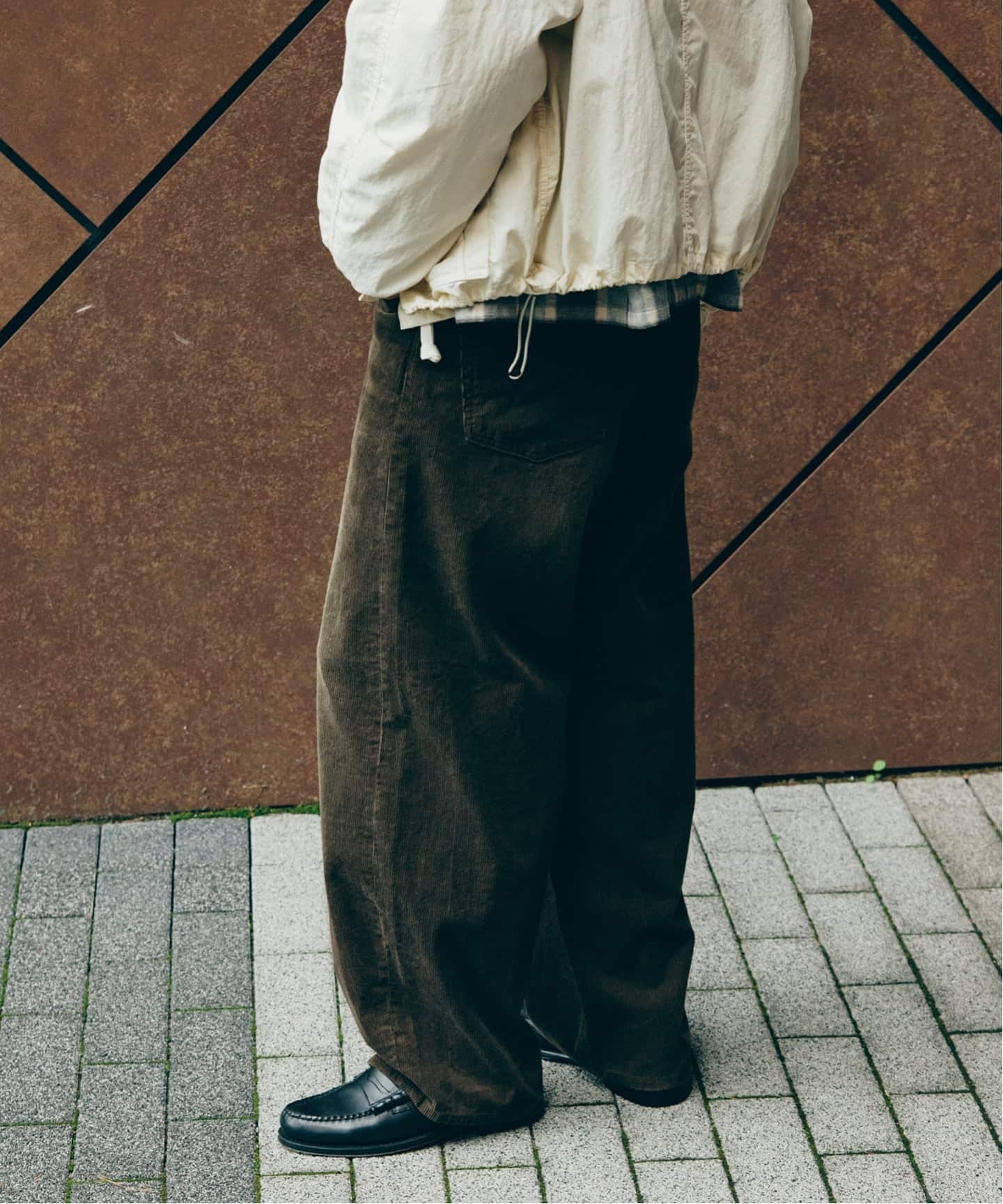 予約》フェード モダン コーデュロイ パンツ（その他パンツ）｜JOURNAL