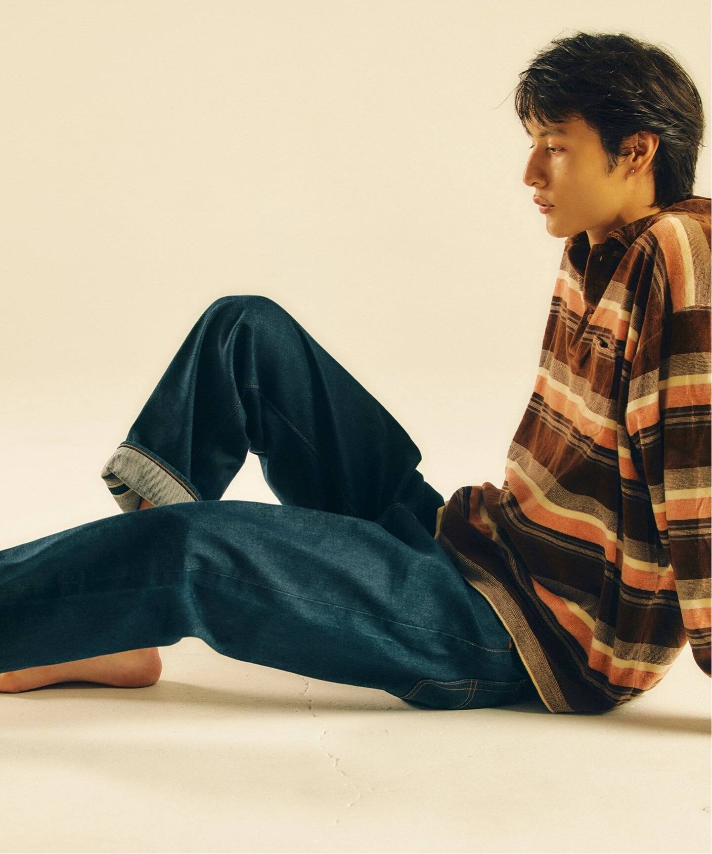 予約》LEVI