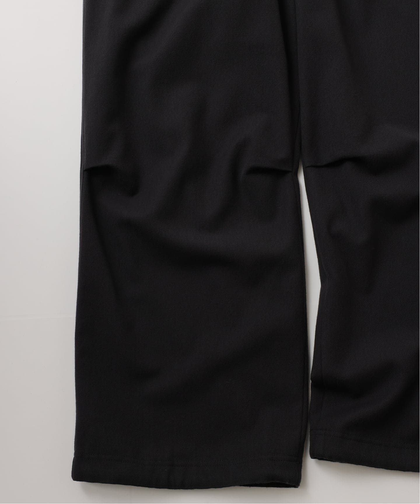 予約》【FOLL / フォル】washed wool cotton knee tuck pants