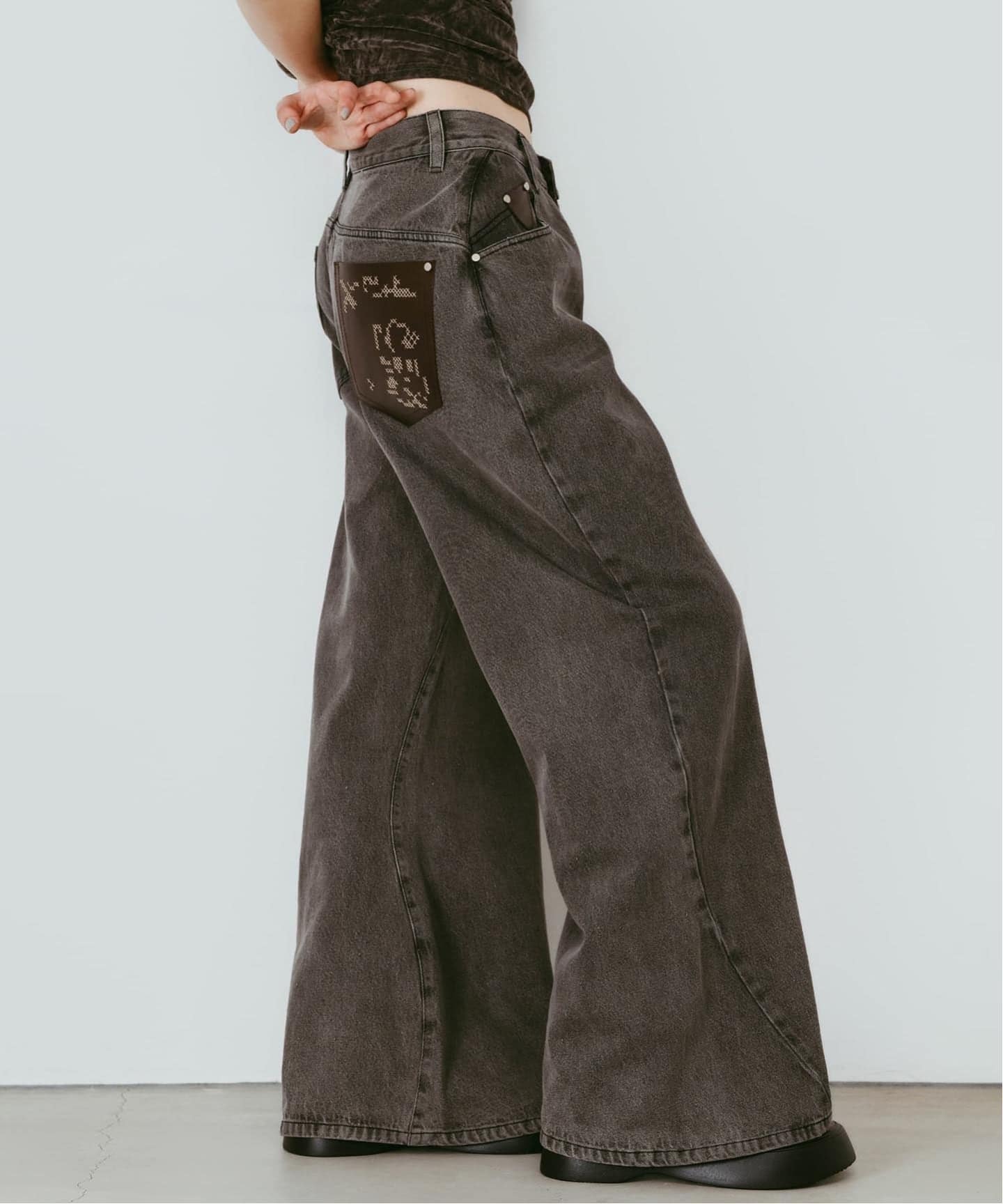 Knuth Marf / クヌースマーフ wide bell-bottom denim pants（デニム