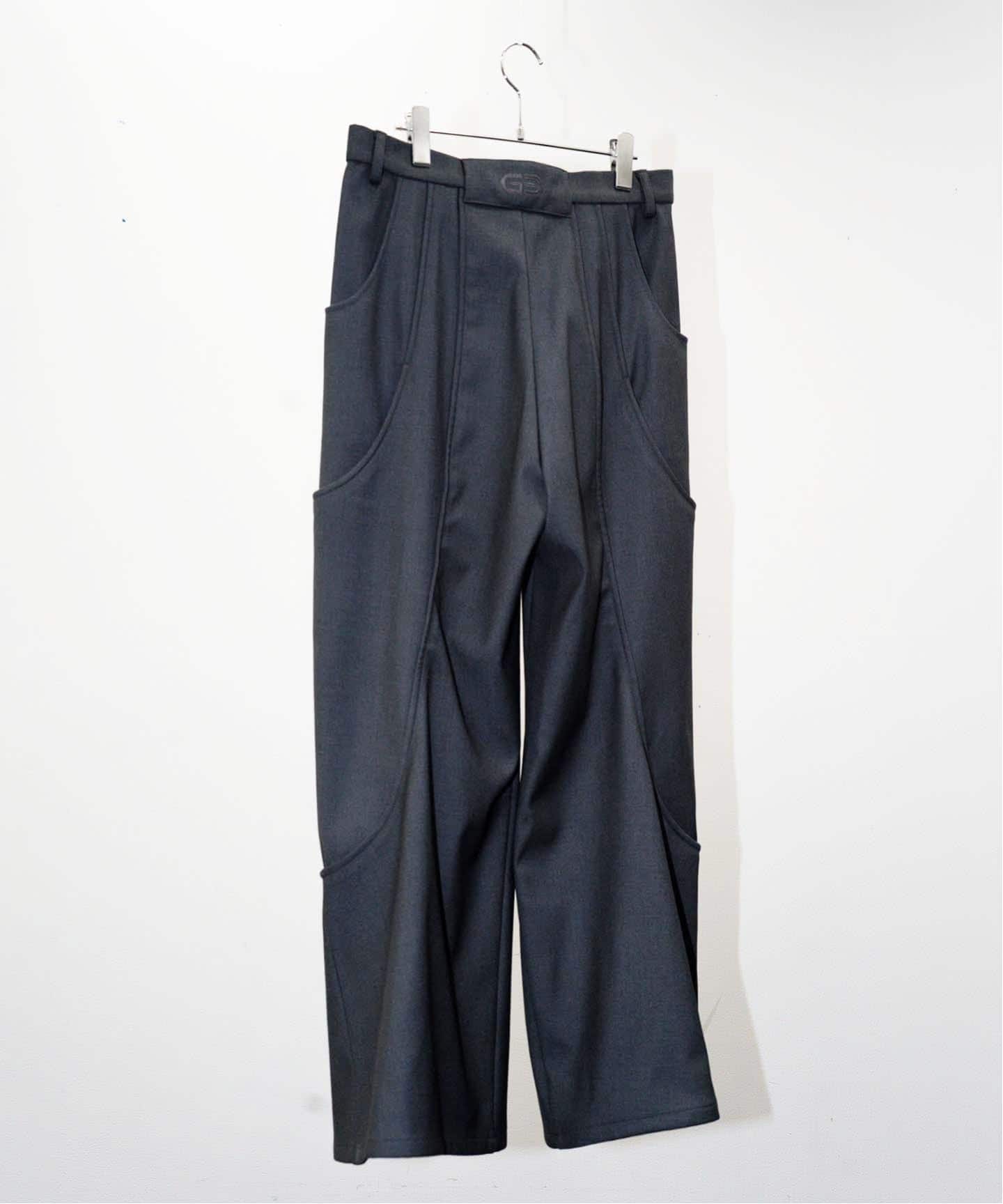 GOAT ESSENCE / ゴートエッセンス TUCK CURVED WIDE PANTS（スラックス