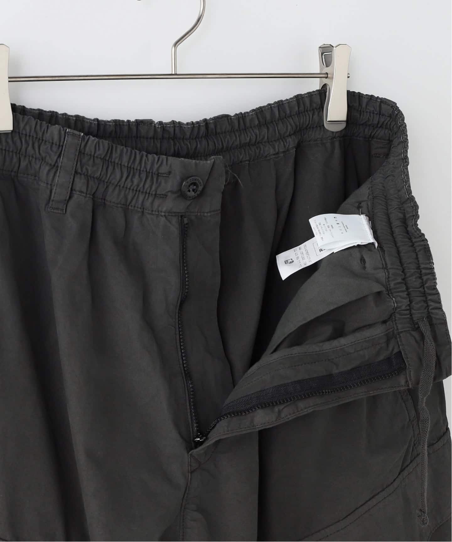 C.P.Company / シーピーカンパニー MICRO-REPS BOXY LENS CARGO