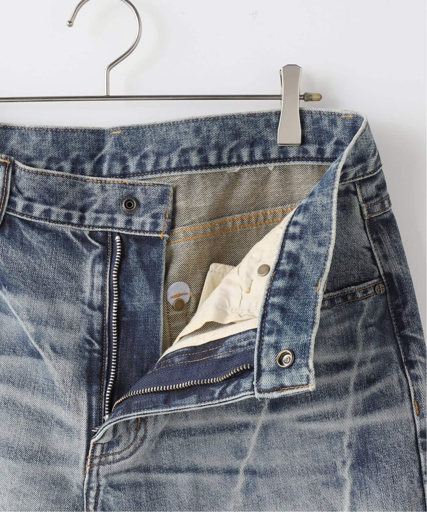 SUPPLIER / サプライヤー Cross Leather Patch Baggy Denim（デニム
