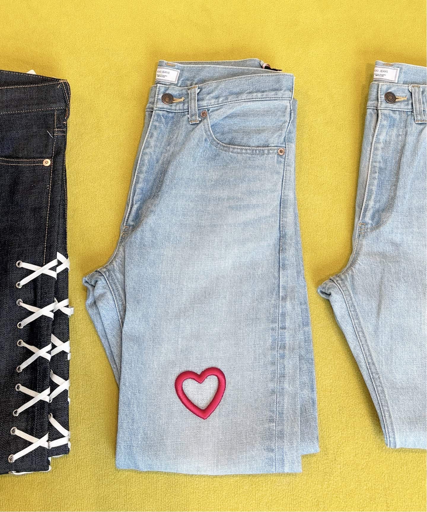 Kiwanda Kiwanda/ キワンダキワンダ】 LoveEmbroideryDenim Red
