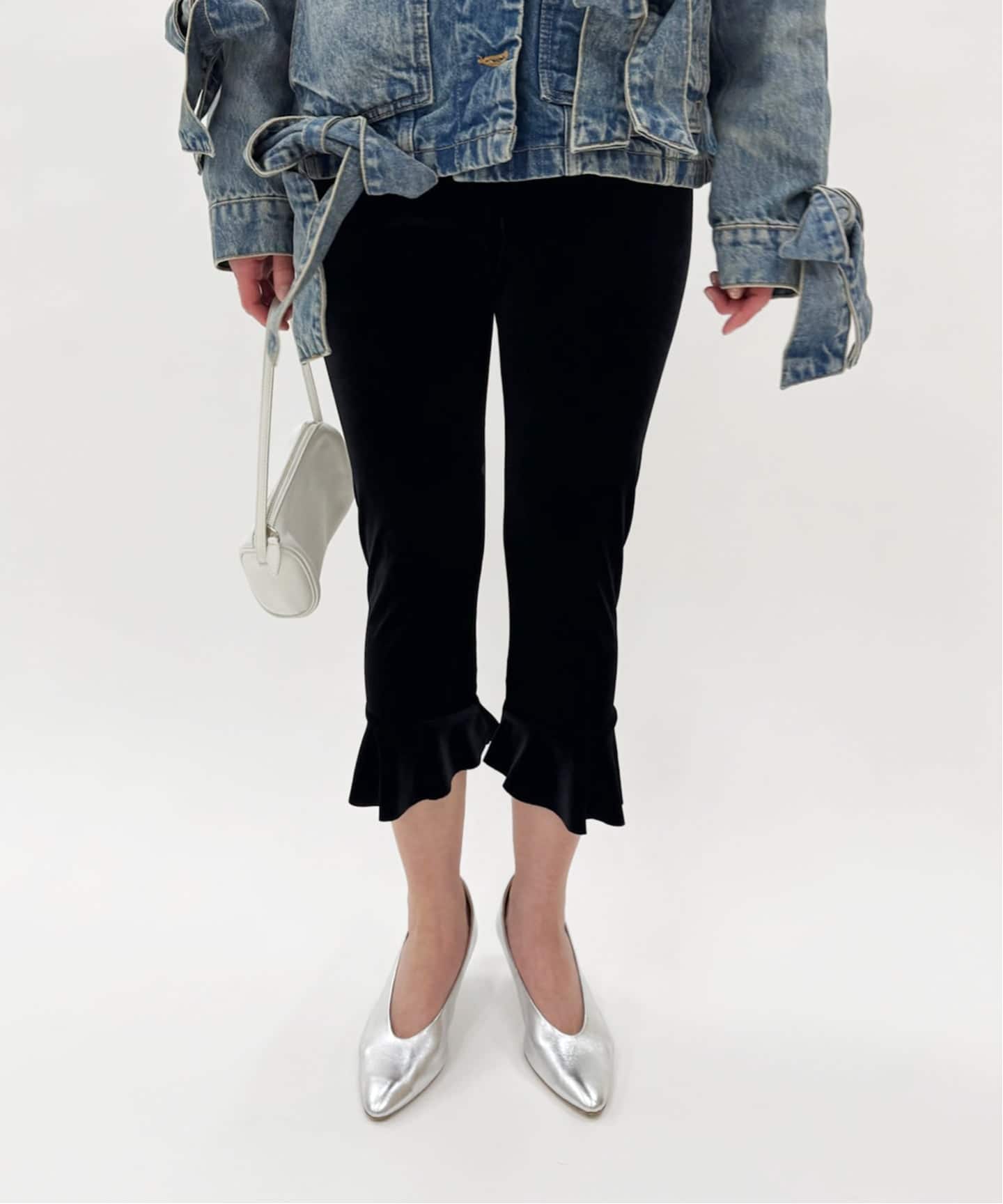 SIMONE WILD/シモーネ ワイルド】VELVET VOLANT CAPRI PANTS