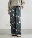 Deveauxボタニカルフラワープリントパンツ