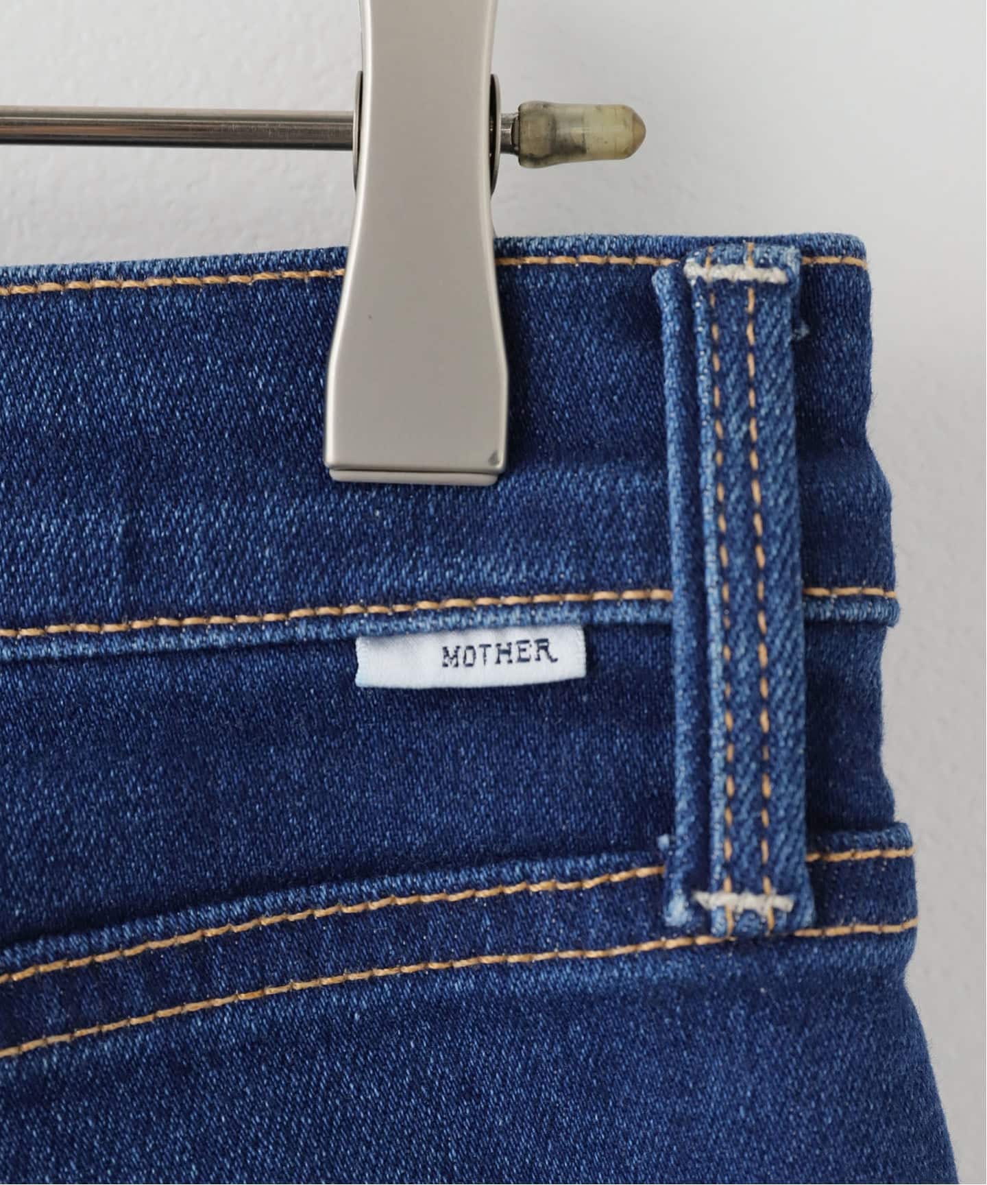 MOTHER/マザー THE MID RISE RAMBLER ZIP FLOOD デニムパンツ