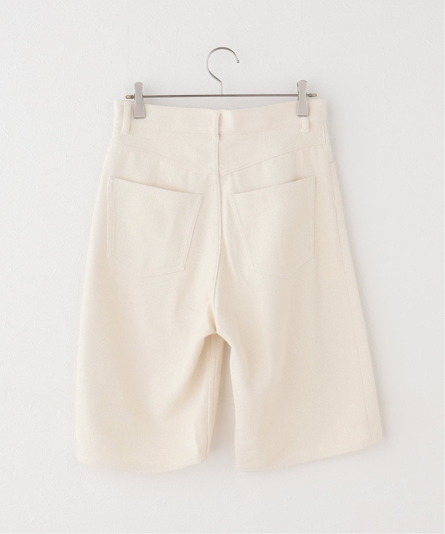 AURALEE/オーラリー SILK NEP WIDE SHORTS パンツ A26SP04SD（ショート