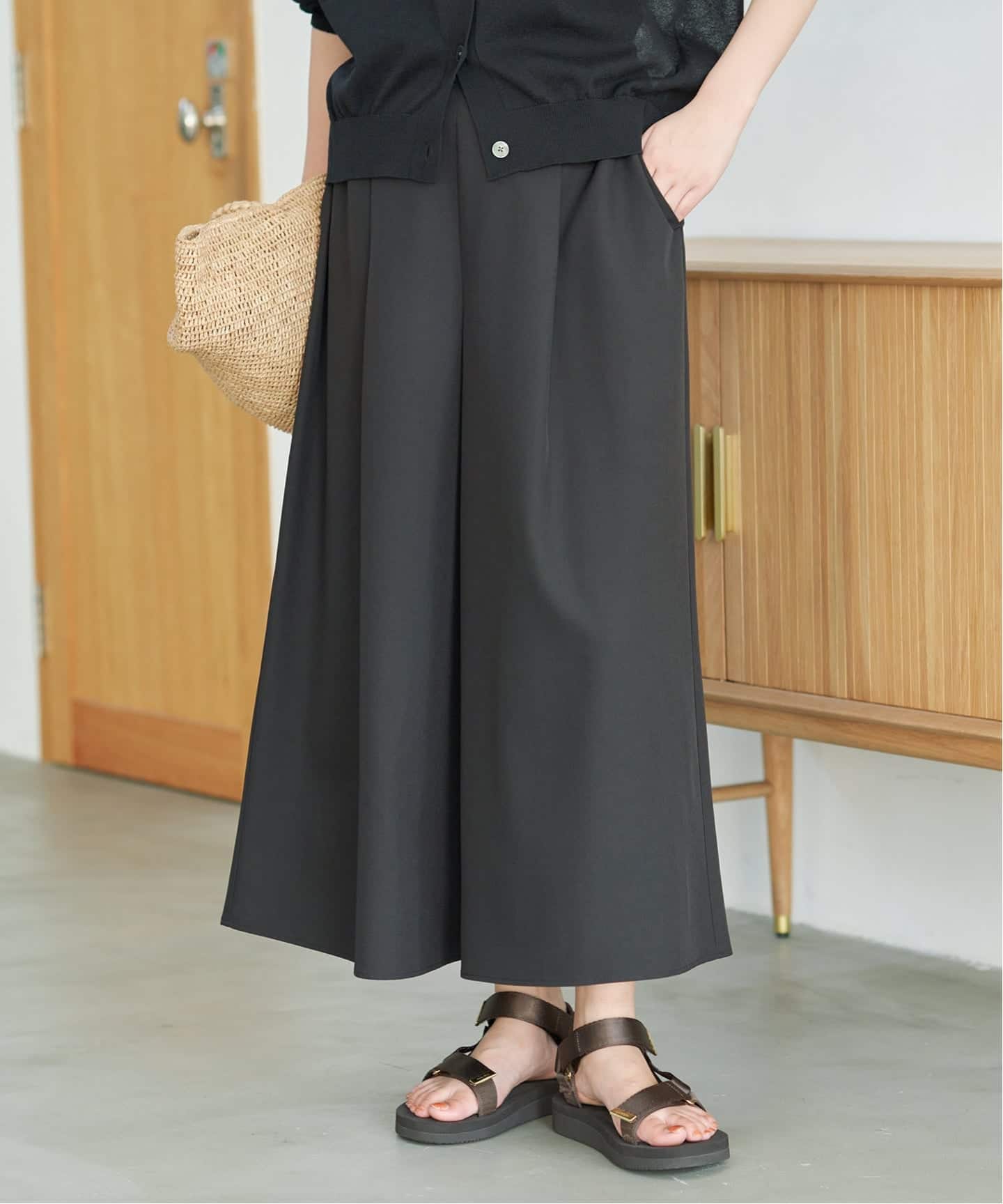 WEB限定》クロップドイージーワイドパンツ（その他パンツ）｜SLOBE
