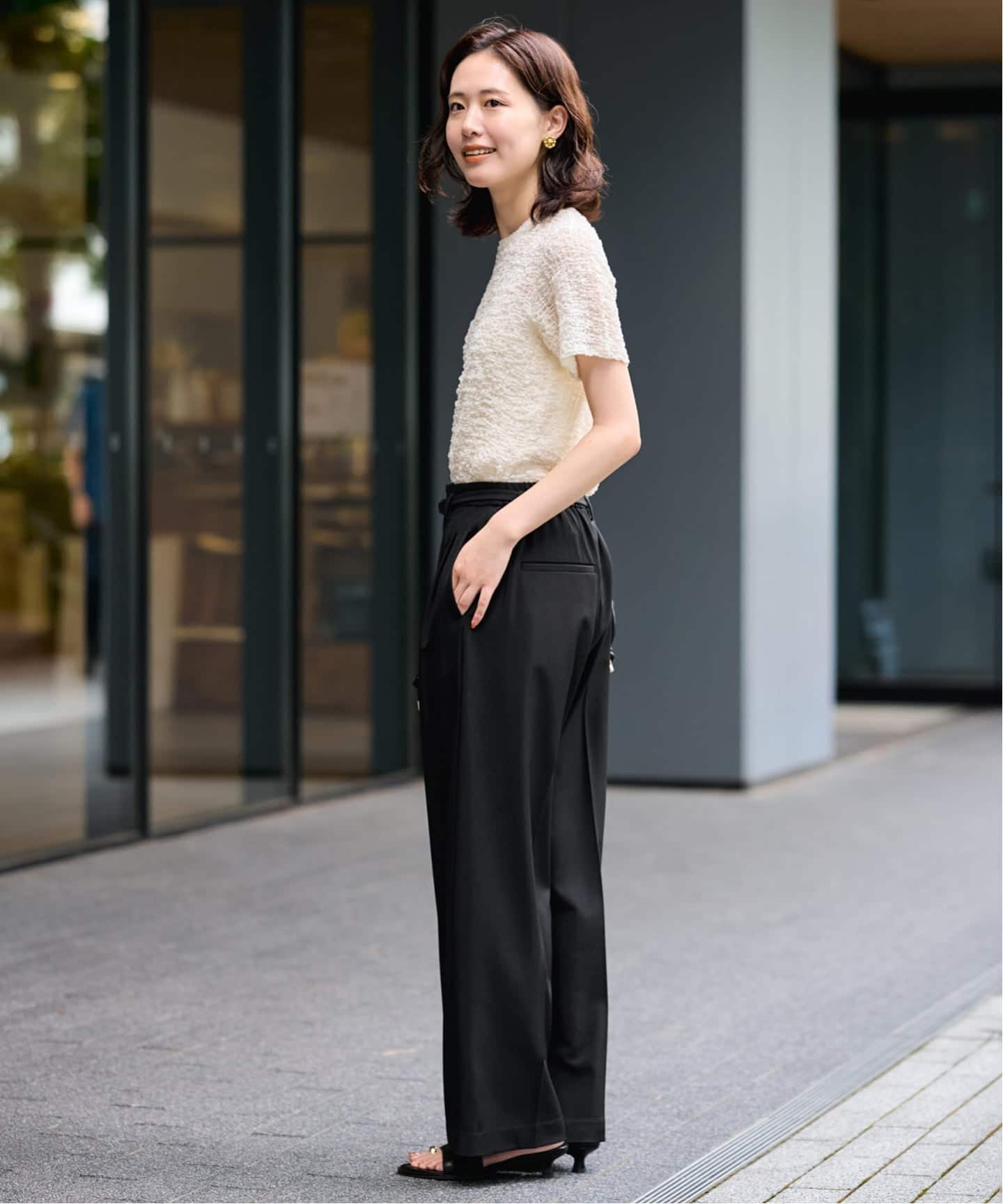 4サイズ展開》ベルテット2タックストレートパンツ（スラックス