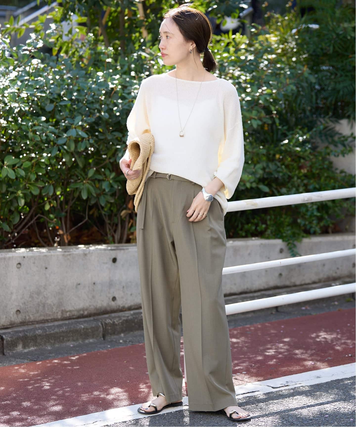 4サイズ展開》ベルテット2タックストレートパンツ（スラックス