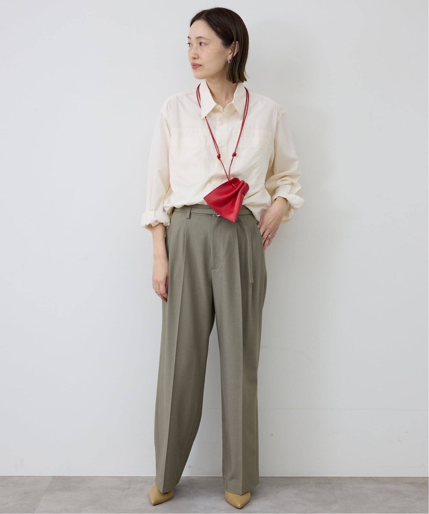 4サイズ展開》ベルテット2タックストレートパンツ（スラックス
