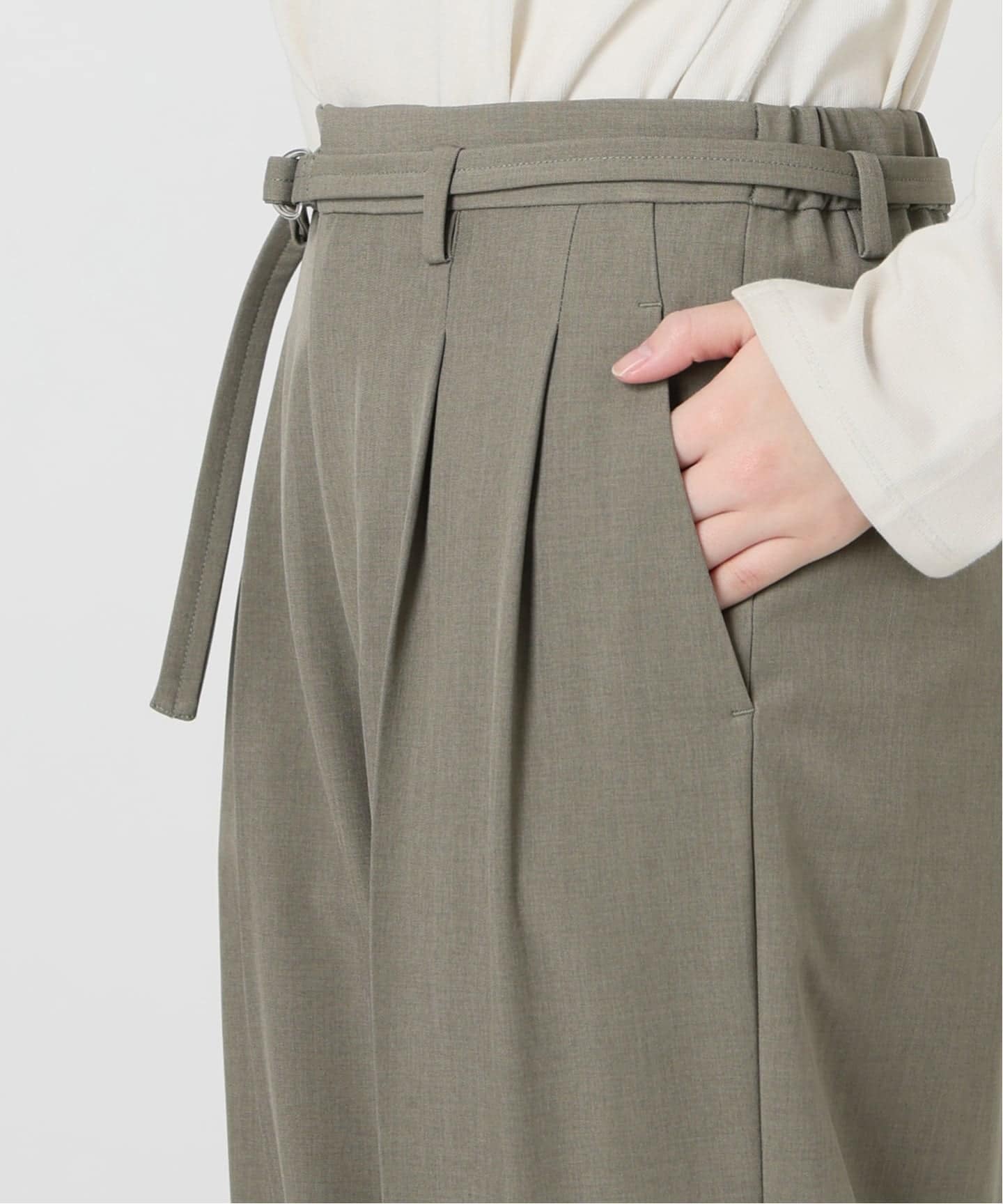 4サイズ展開》ベルテット2タックストレートパンツ（スラックス