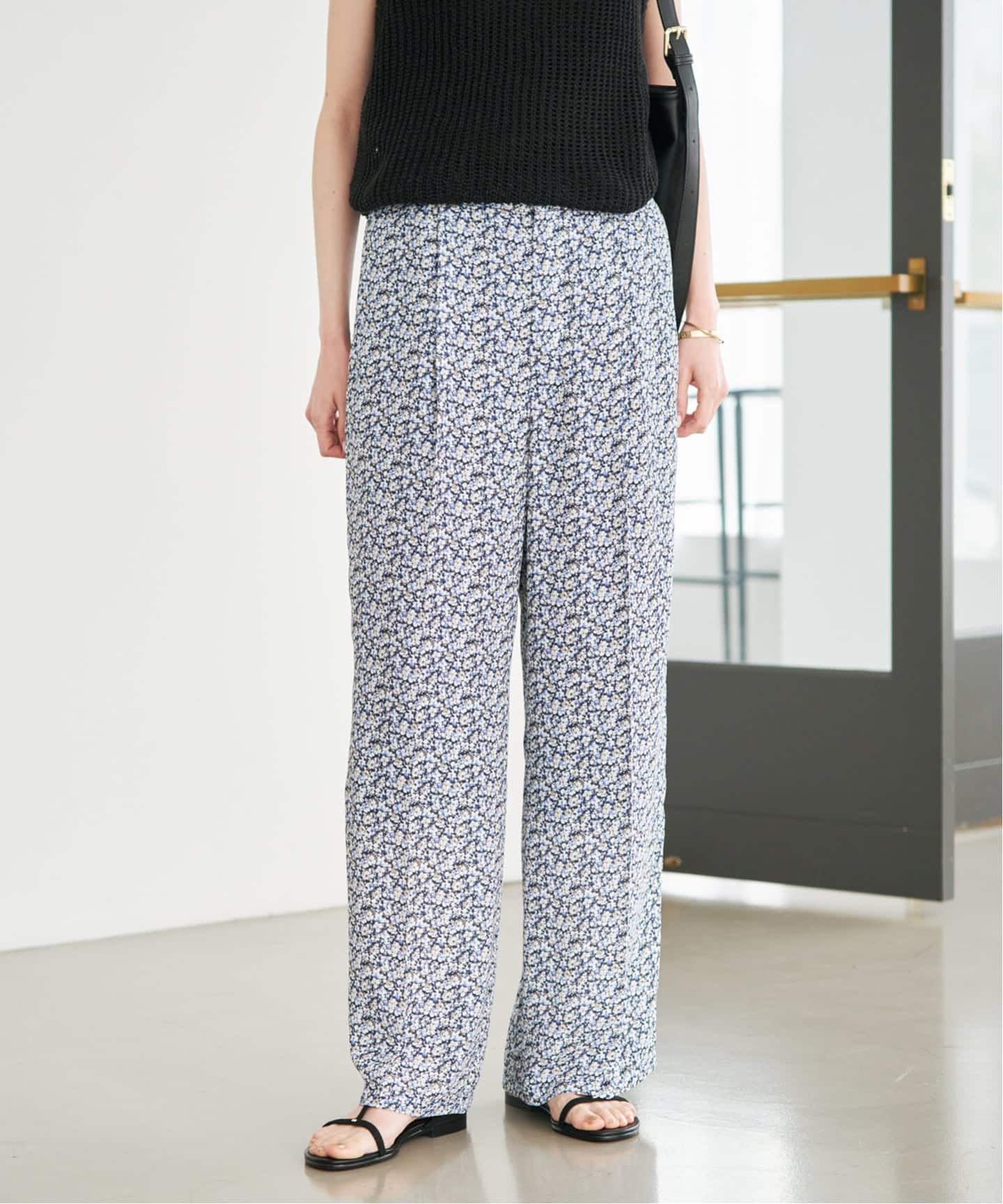 36サイズのみWEB限定》Blue Flowerパンツ（その他パンツ）｜SLOBE IENA