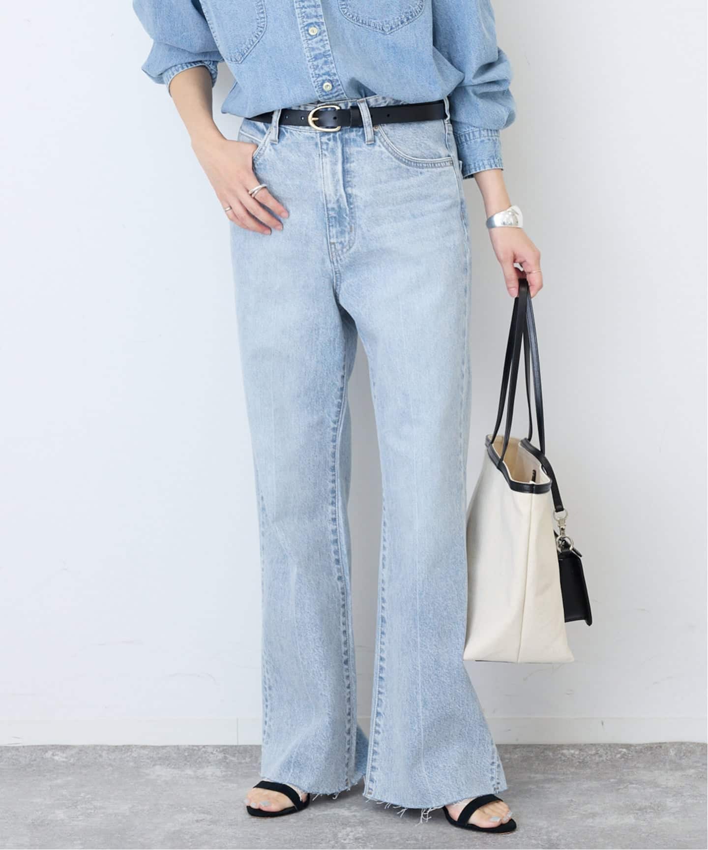 シリーズあり/予約》LE DENIM LEAN BOOTY LEGデニム（デニムパンツ