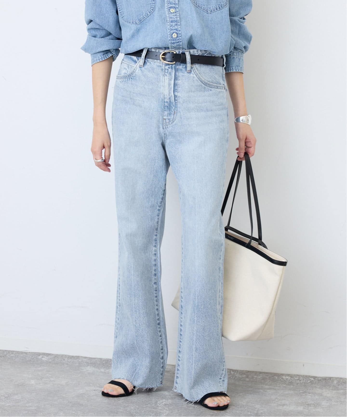 シリーズあり》LE DENIM LEAN BOOTY LEGデニム（デニムパンツ