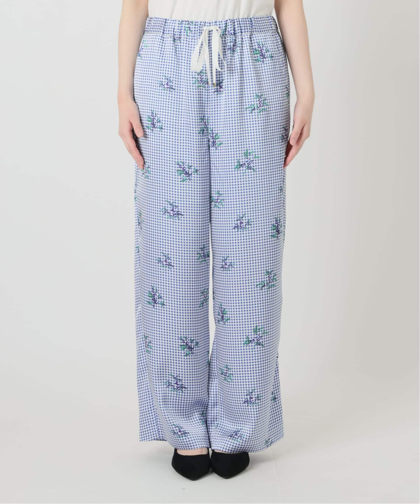 Margaux Dereume × SLOBE サテンイージーパンツ（その他パンツ