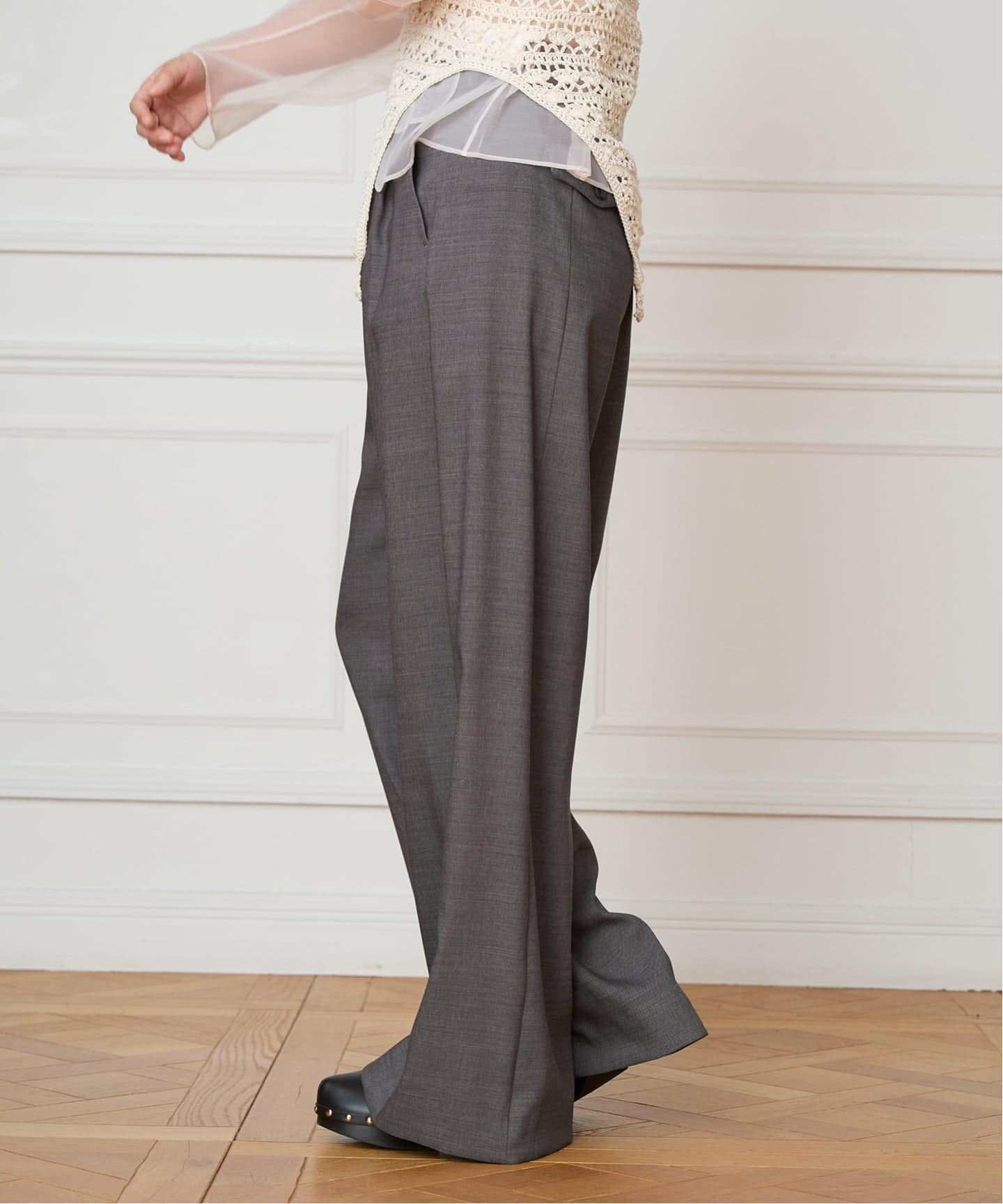 IENA LA BOUCLE サイロウーステッドツイルタックパンツ（スラックス