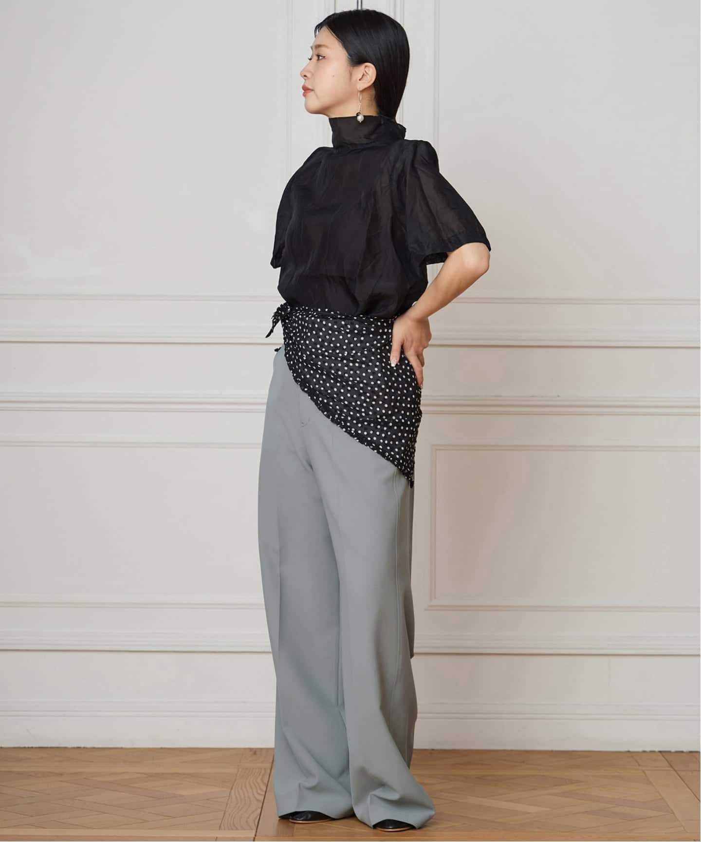 IENA LA BOUCLE ウールサージオーバーパンツ IENA LA BOUCLE（イエナラブークル）の「IENA LA BOUCLE ウールサージ