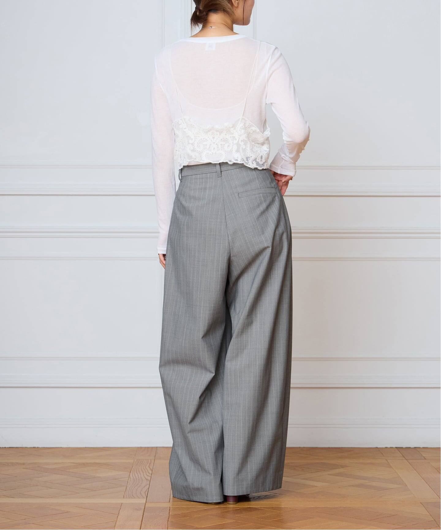 IENA LA BOUCLE スラブインパーテッドタックパンツ（スラックス