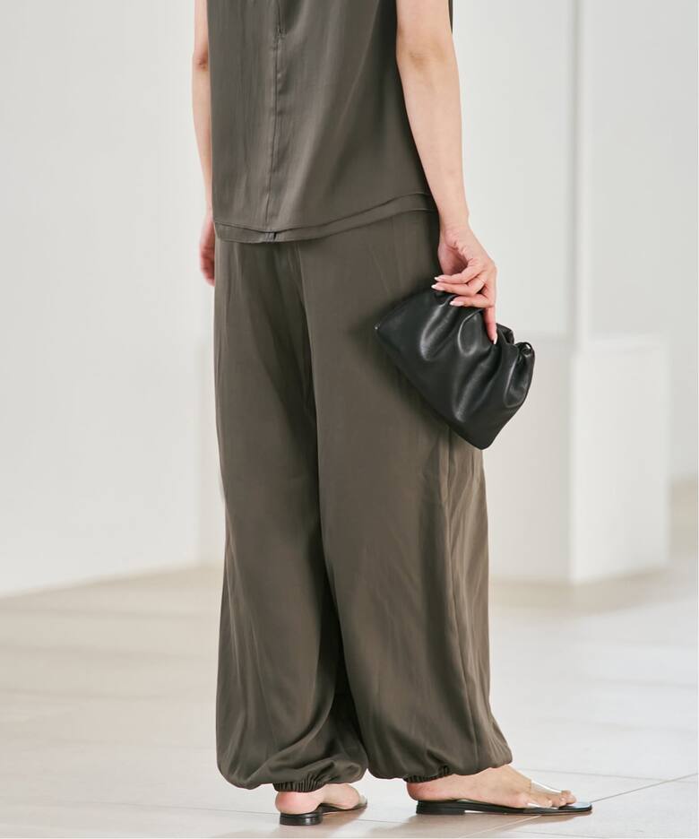minimal satin baloon パンツ（その他パンツ）｜Plage（プラージュ）の 