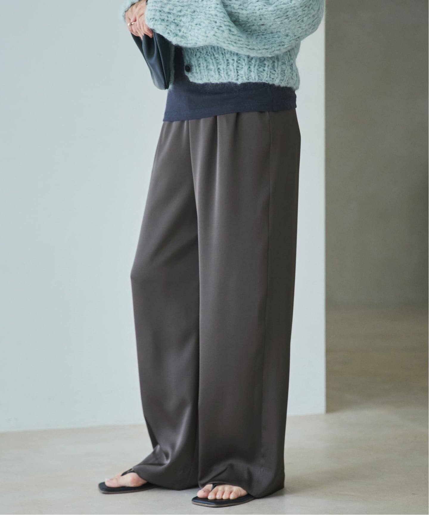 dull satin straight パンツ（その他パンツ）｜Plage（プラージュ）の