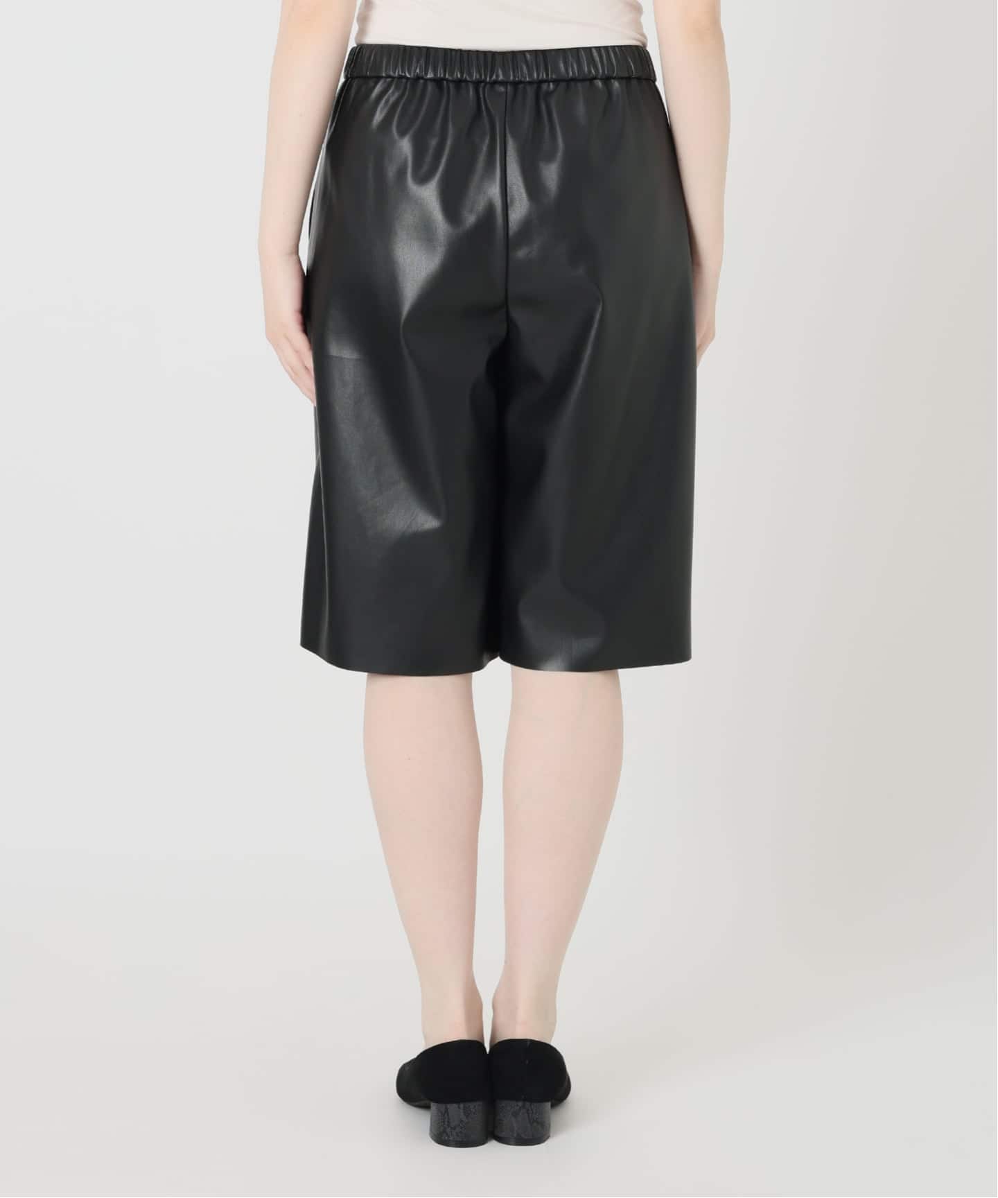 予約》Faux Leather イージーショーツ（ショート・ハーフパンツ