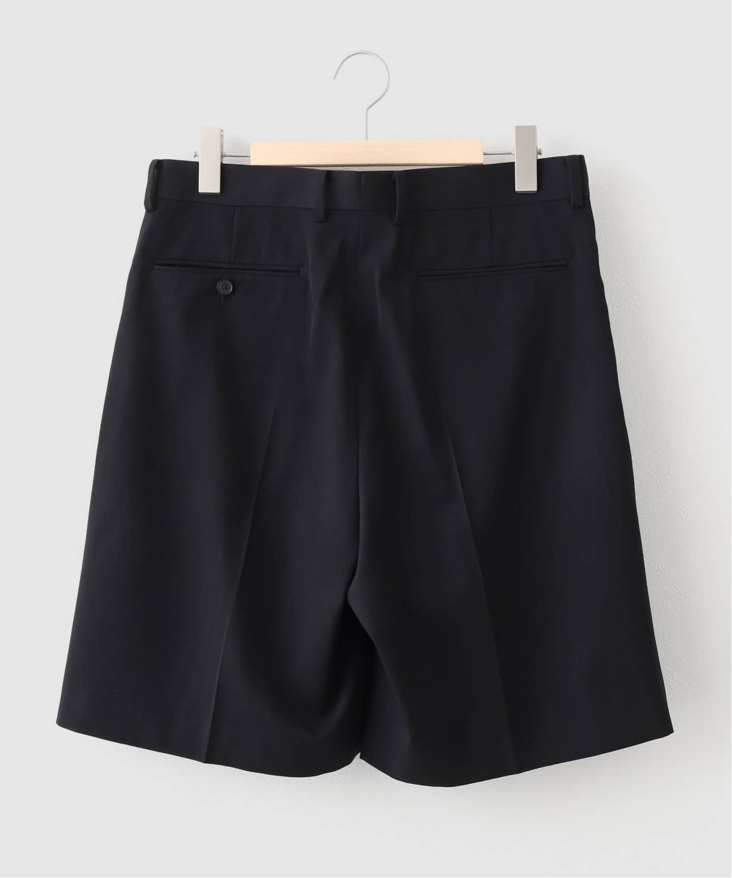 パンツ LIGHT WOOL MAX GABARDINE SHORTS AURALEE AURALEE (オーラリー) LIGHT WOOL MAX GABARDINE SHORTS（ショート