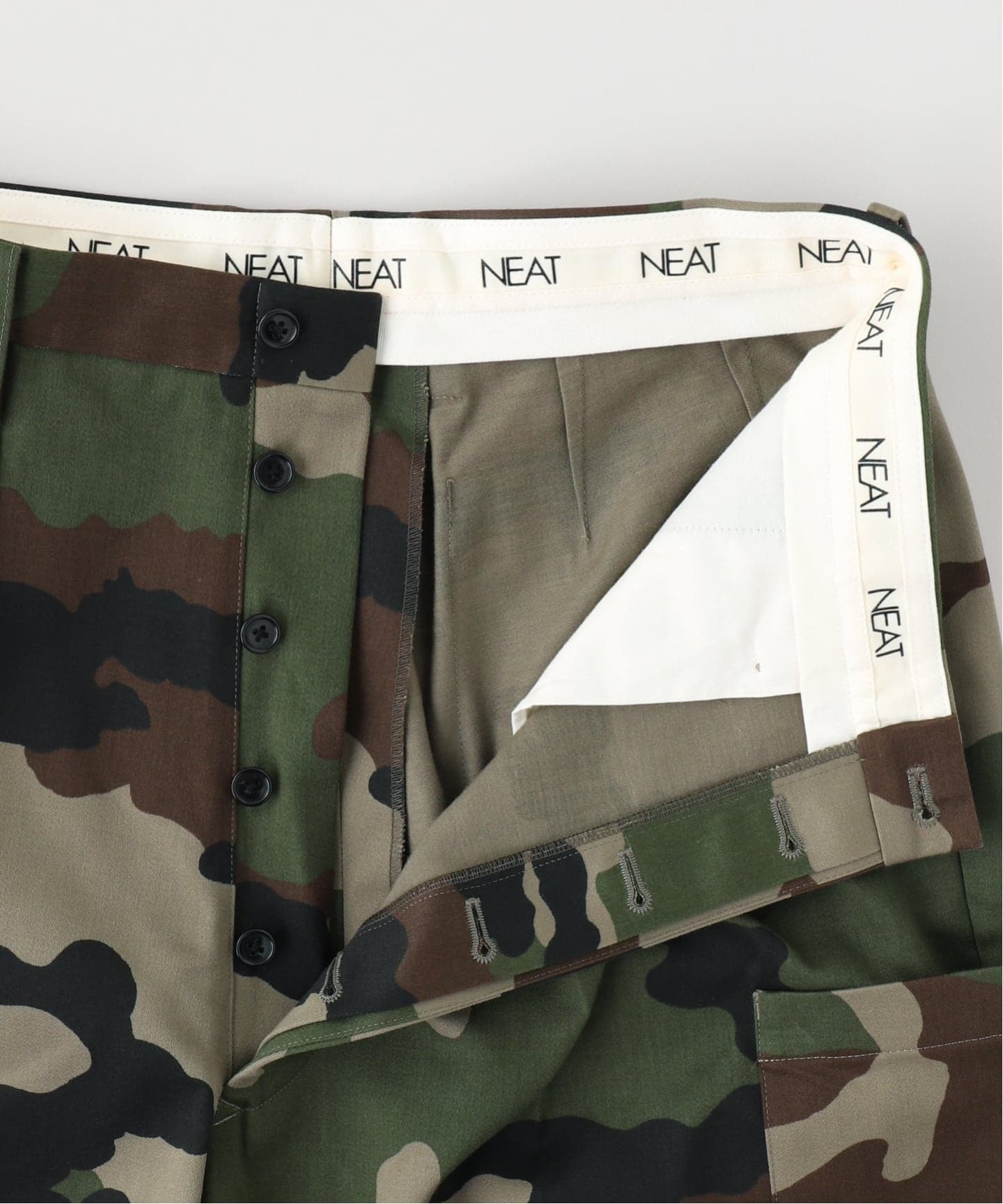 NEAT (ニート) French F2 90's CAMO Cargo Shorts（ショート・ハーフ