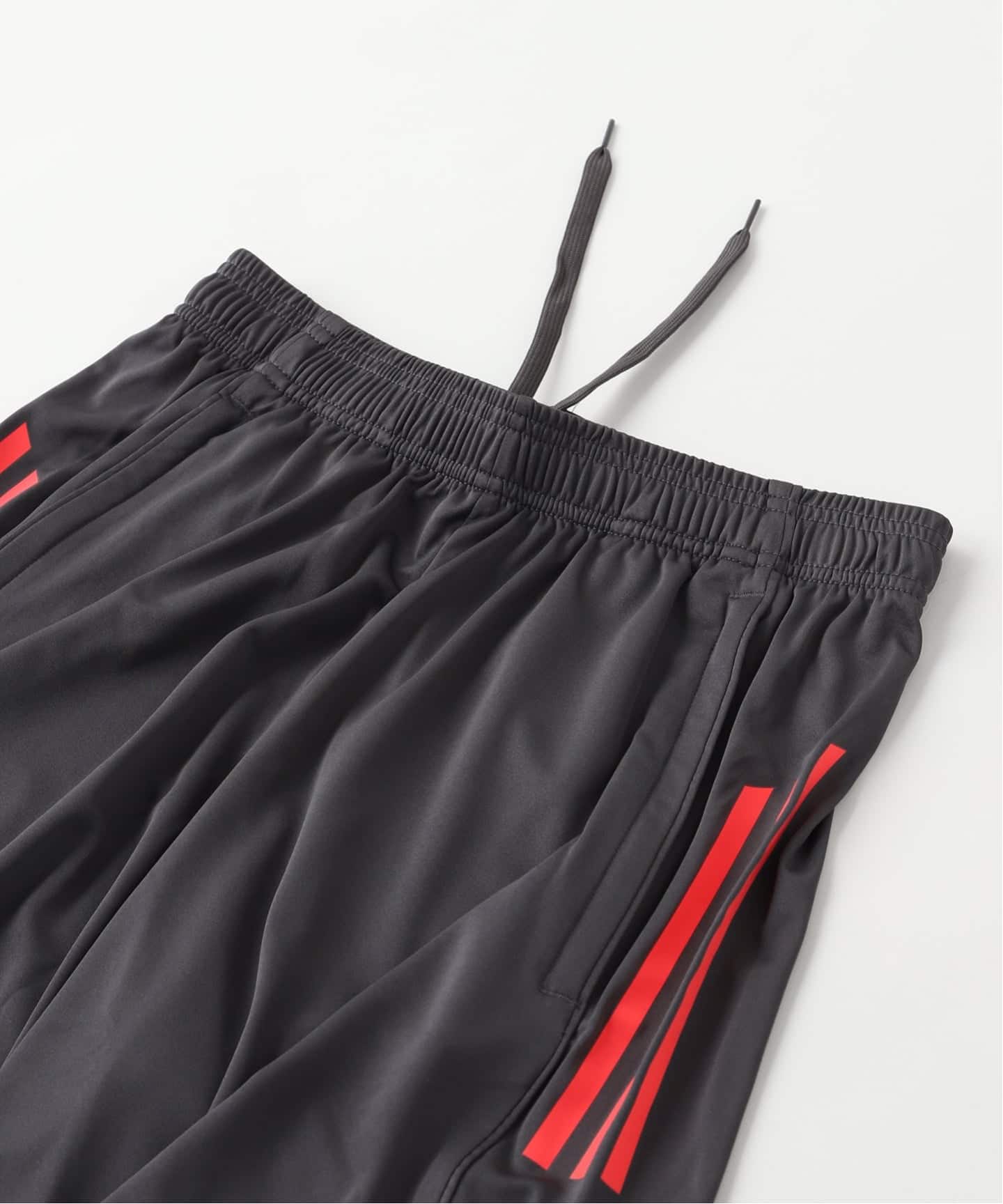 Liverpool FC / リバプール FC】 ADIDAS TR SHO（ショート・ハーフ