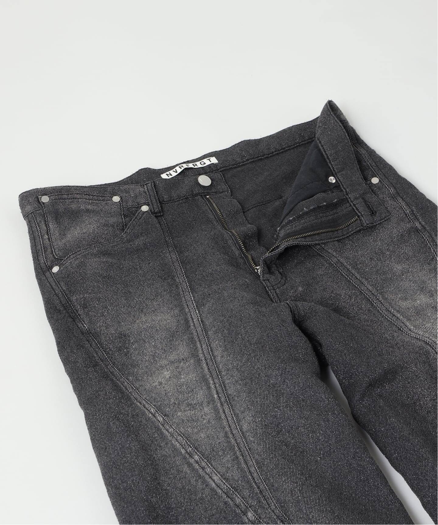 NVRFRGT / ネヴァーフォーゲット GLITTER TWILL 3D TWISTED JORTS