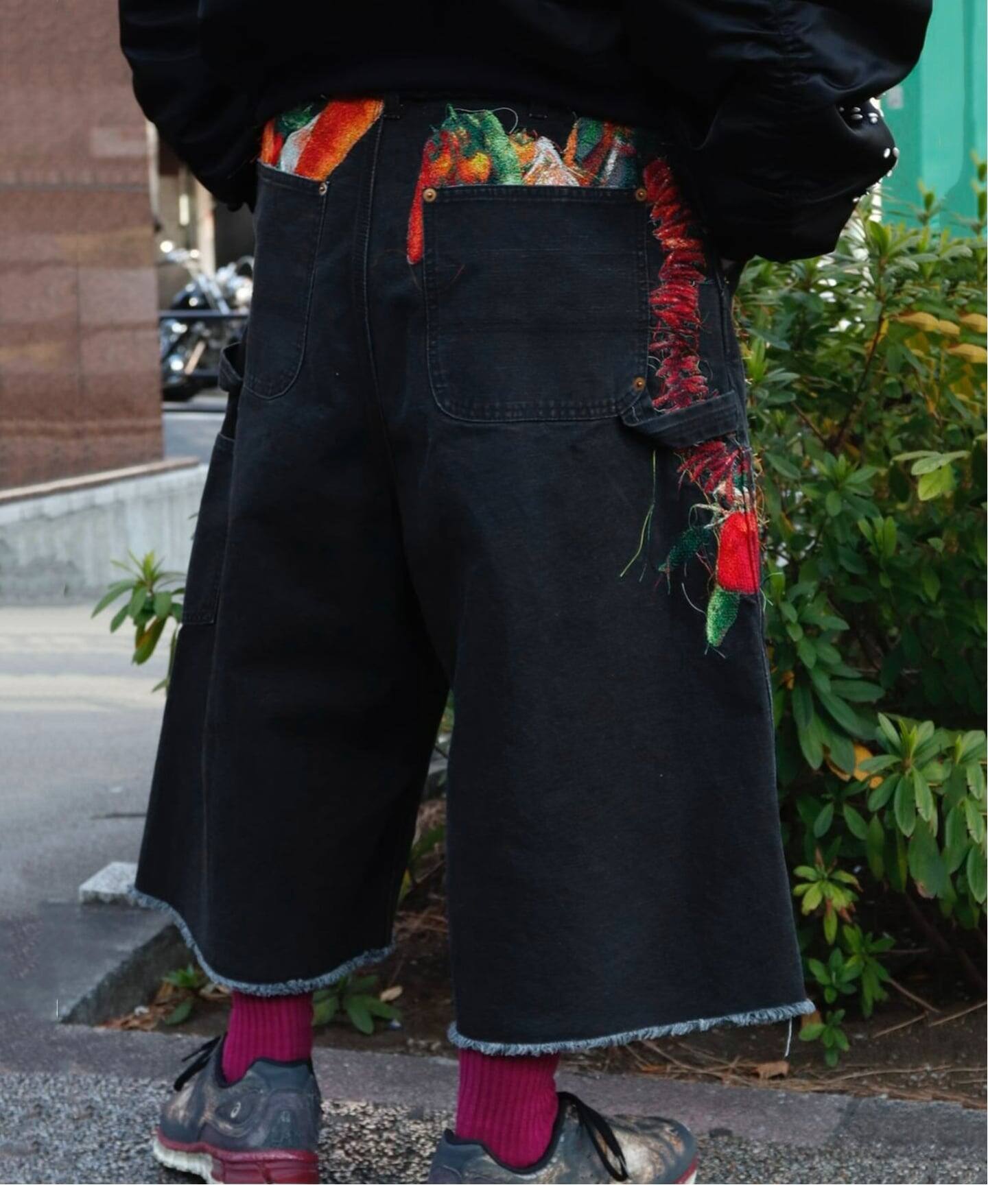 doublet / ダブレット VEGETABLE EMBROIDERY CUT-OFF PT（ショート