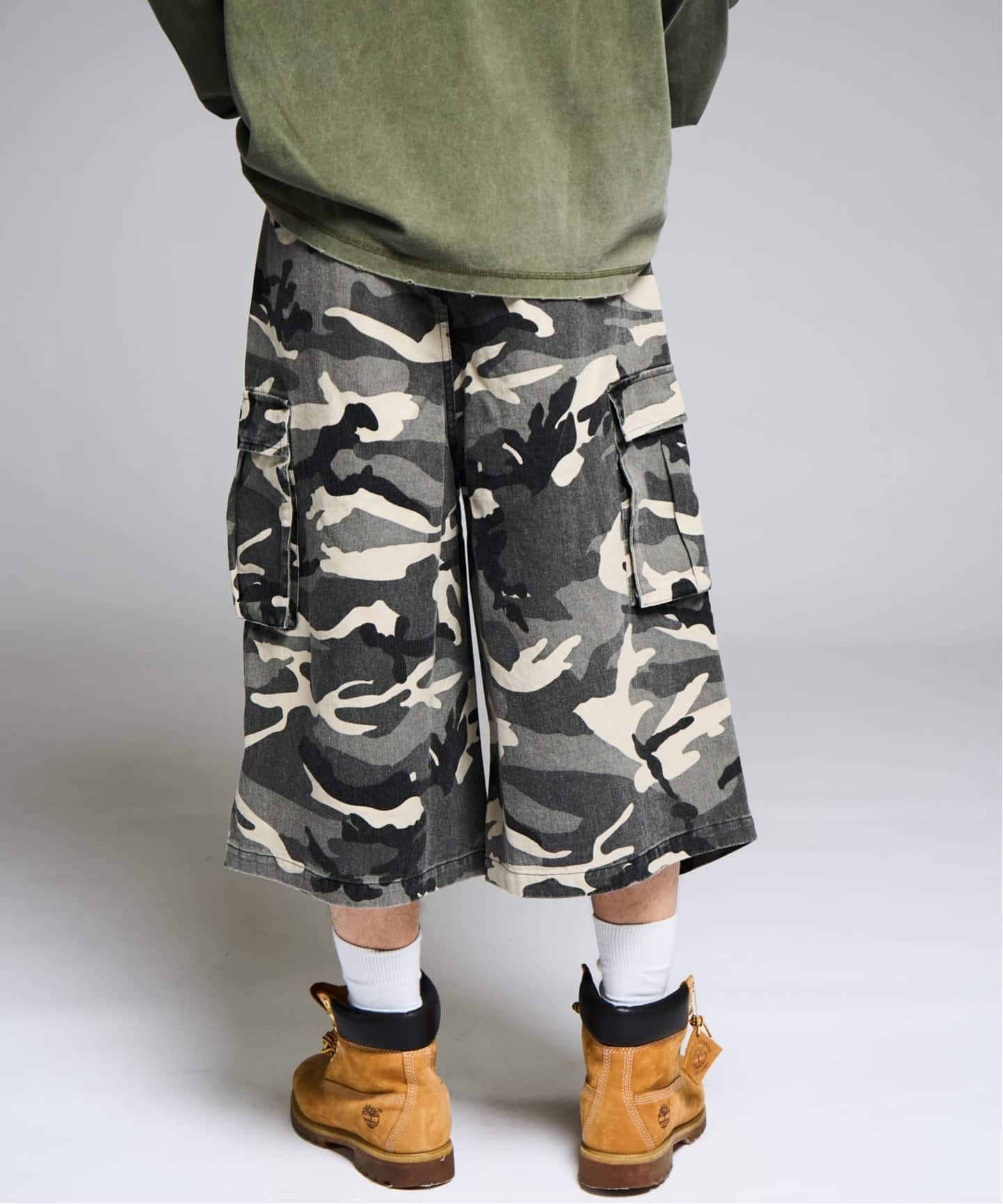 カモフラカーゴショートパンツ / J Camouflage Cargo Pants（ショート