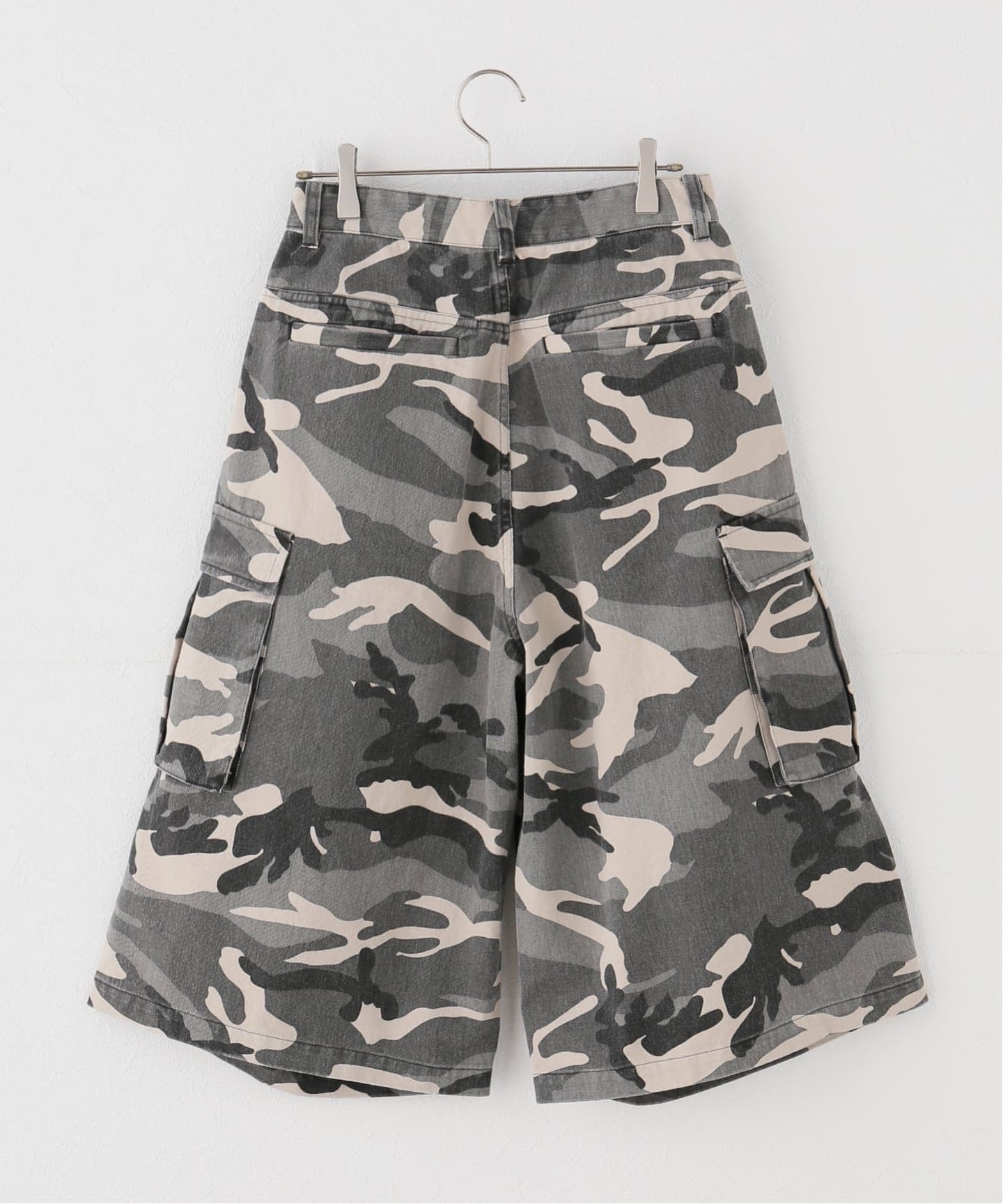 カモフラカーゴショートパンツ / J Camouflage Cargo Pants（ショート