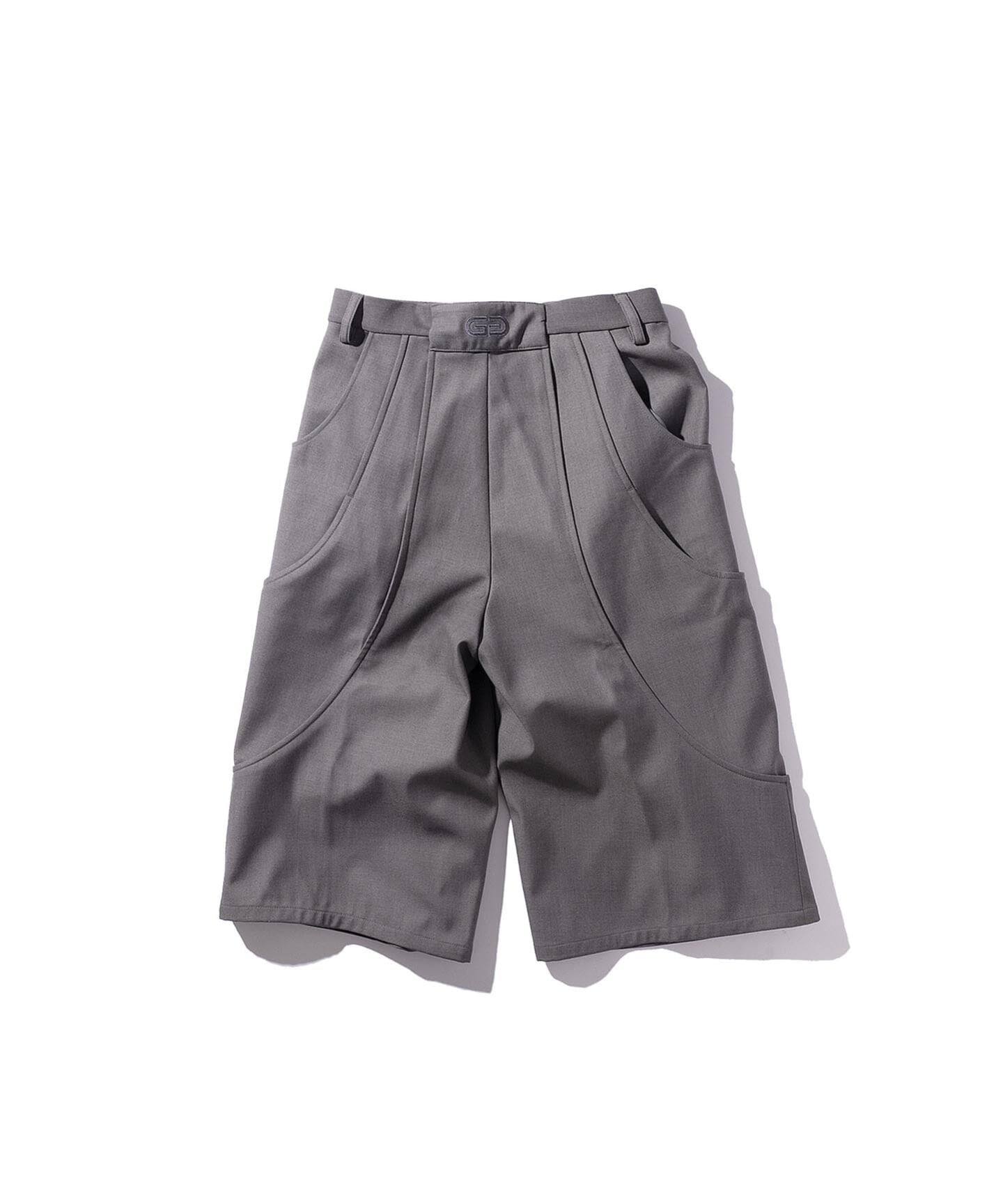 GOAT ESSENCE / ゴートエッセンス TUCK CURVE WIDE SHORTS（ショート