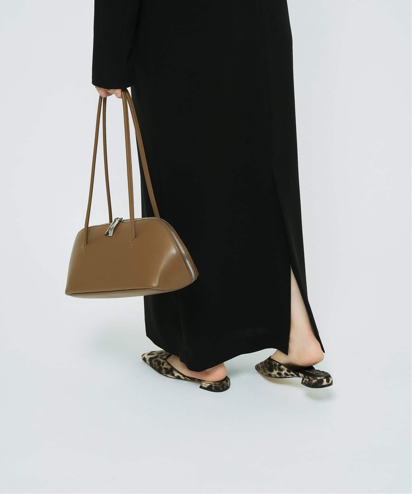 追加9》ダブルクロスミニマルロングドレス（ワンピース）｜HARDY NOIR