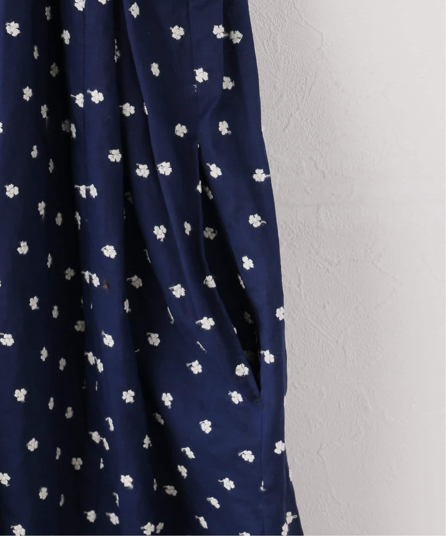 一部店舗+WEB限定》HOLIDAY/ホリデイ 別注FLOWER EMBROIDERY NIGHT