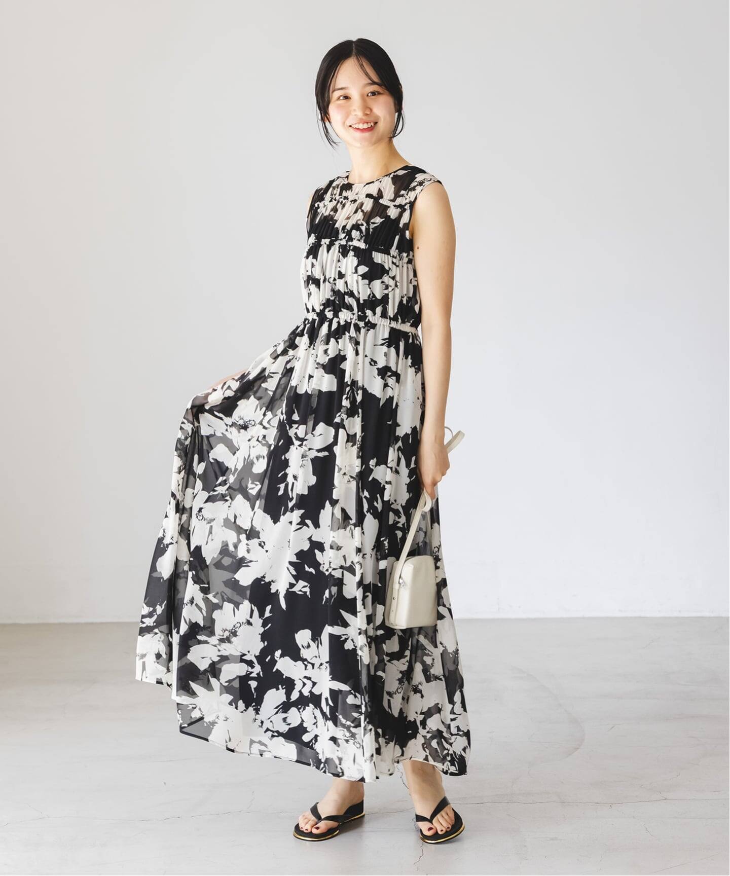 完売品/26SS◎NOBLE シャドーフラワーギャザーワンピース モノトーン シャドーフラワーギャザーワンピース（ワンピース）｜NOBLE（ノーブル