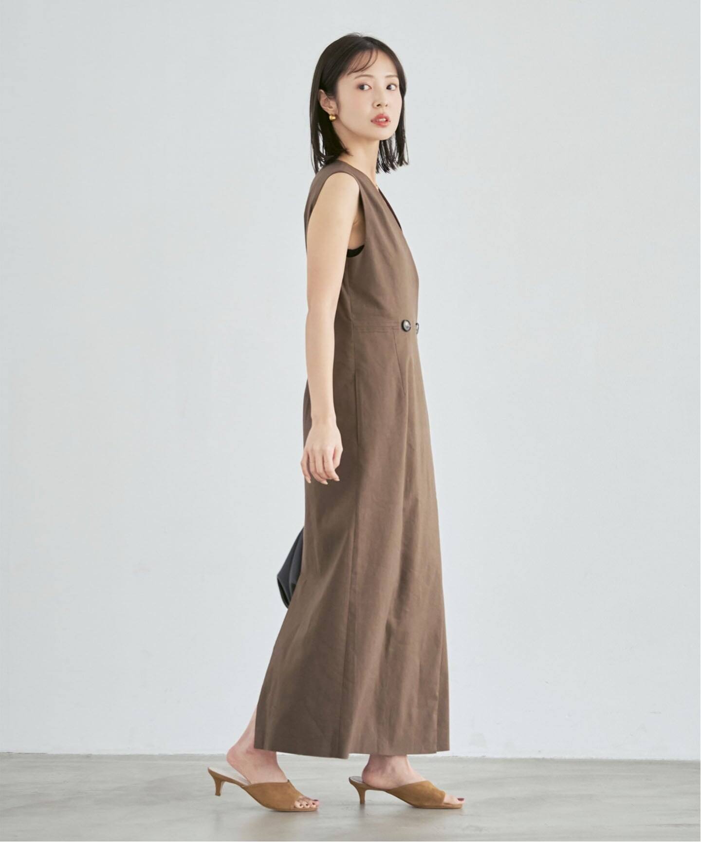 試着のみ⭐︎Noble 麻ストレッチロングジレワンピース　ブラウン　38 セットアップ対応》【洗える】麻ストレッチロングジレワンピース